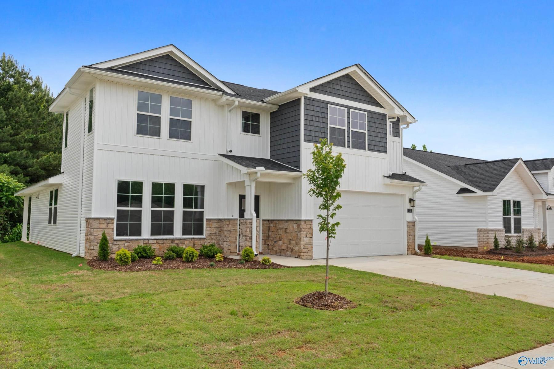 Image 6 of Davidson Homes' New Home at 115 Plum Tree Lane
