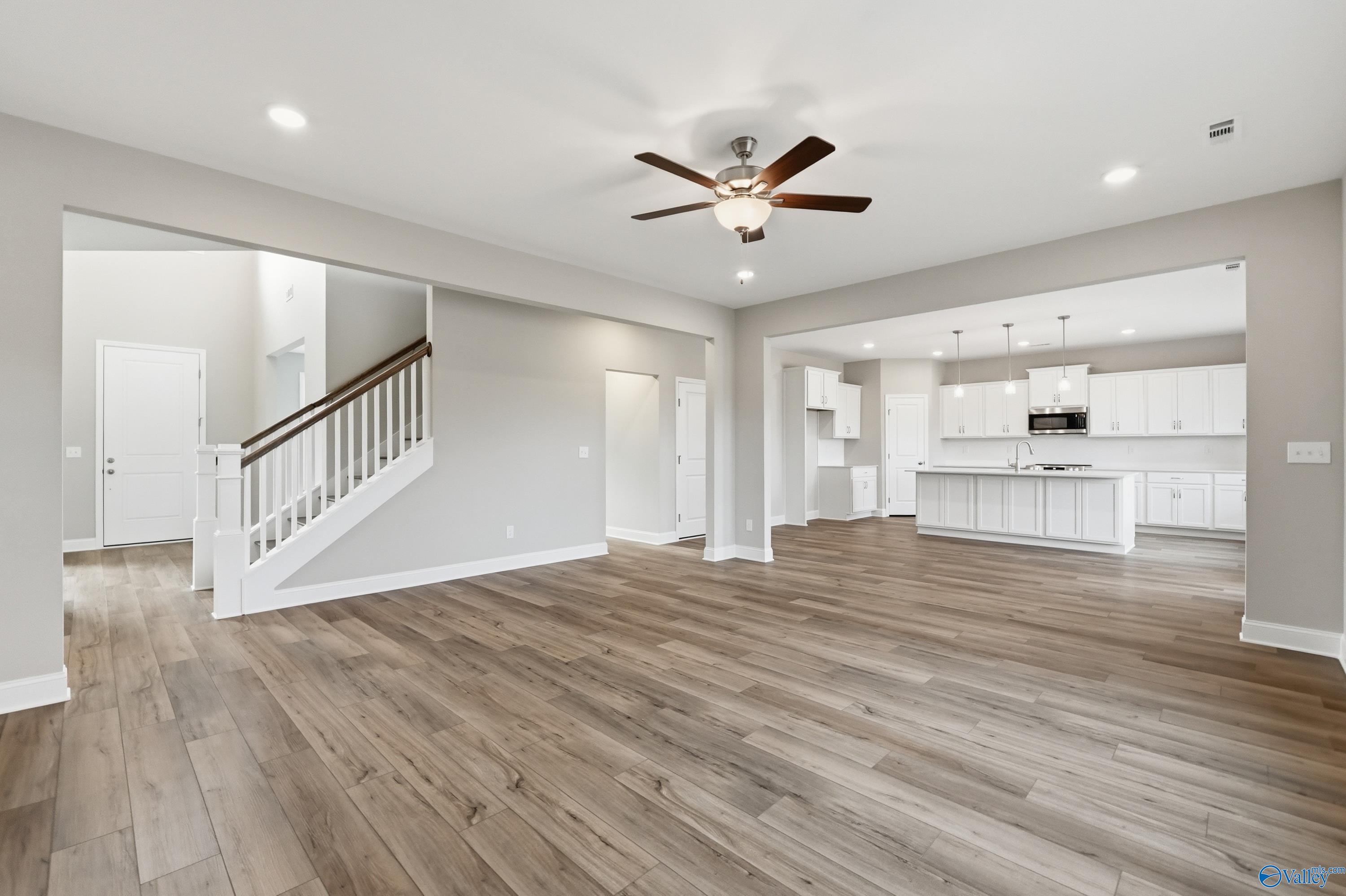 Image 2 of Davidson Homes' New Home at 206 Slade Thomas Drive