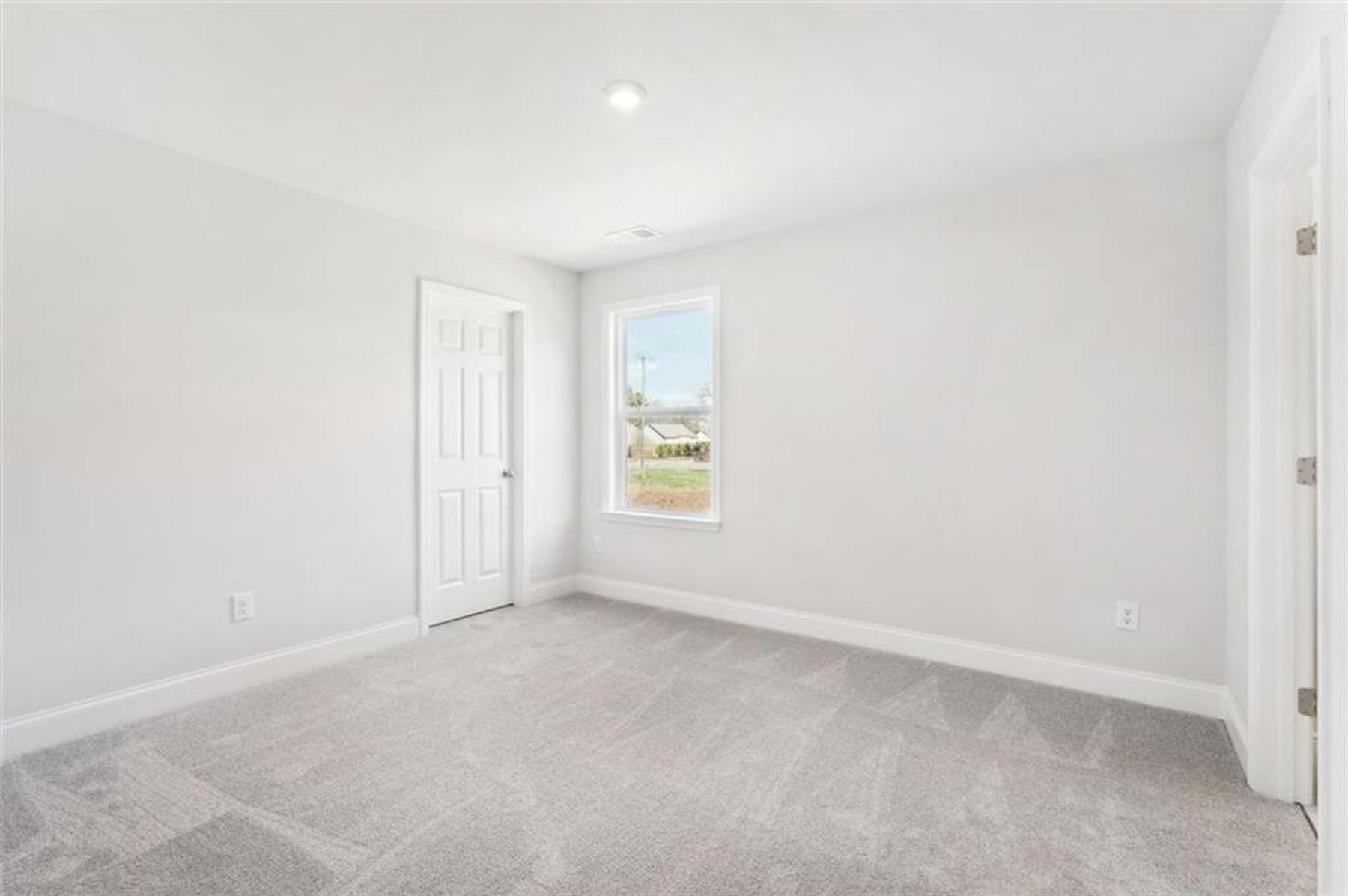 Image 76 of Davidson Homes' New Home at 341 Grand Wehunt Drive
