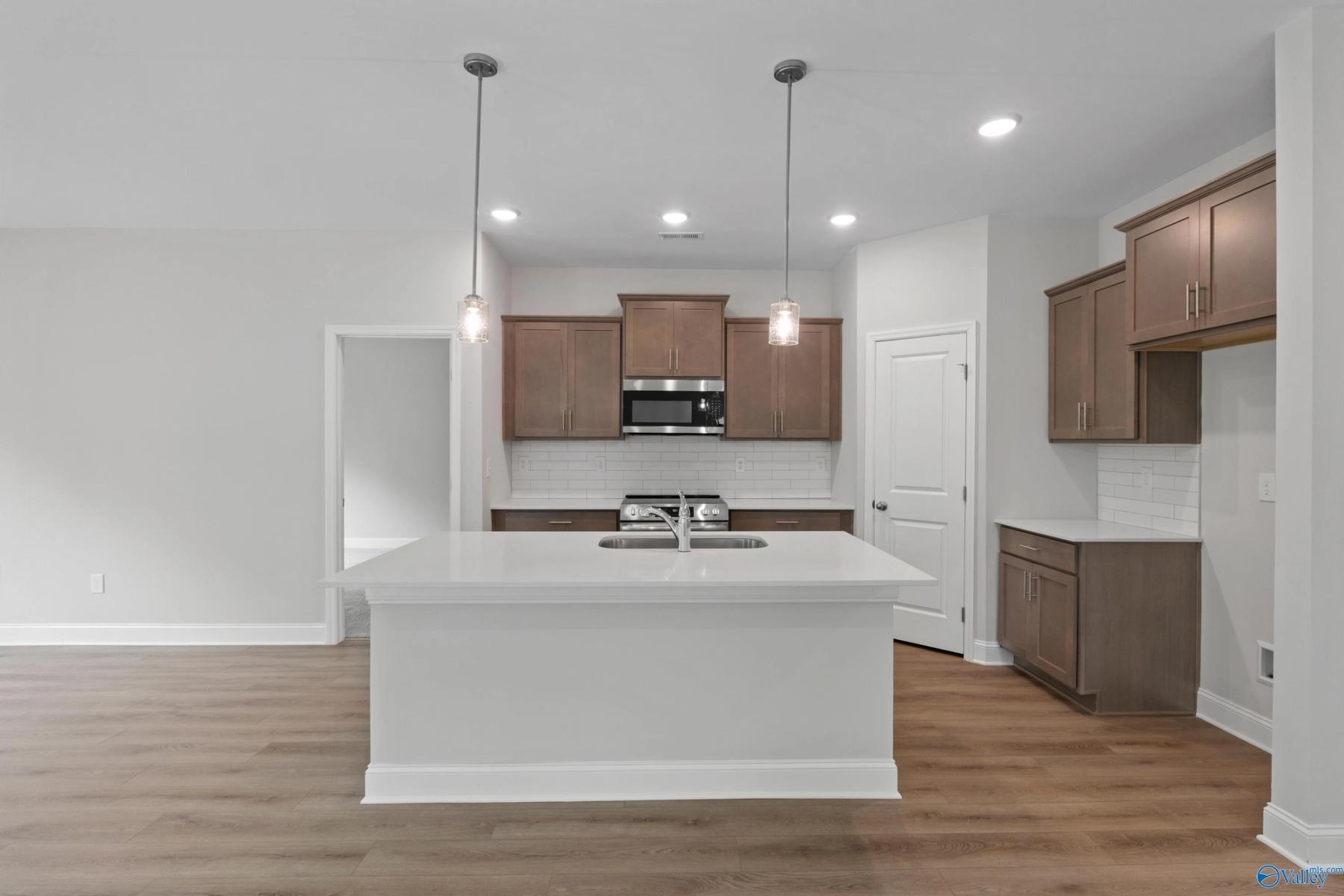 Image 6 of Davidson Homes' New Home at 158 River Pointe Drive
