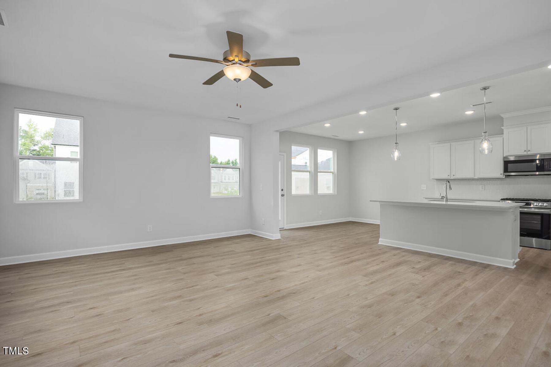 Image 6 of Davidson Homes' New Home at 315 Gregory Village Drive