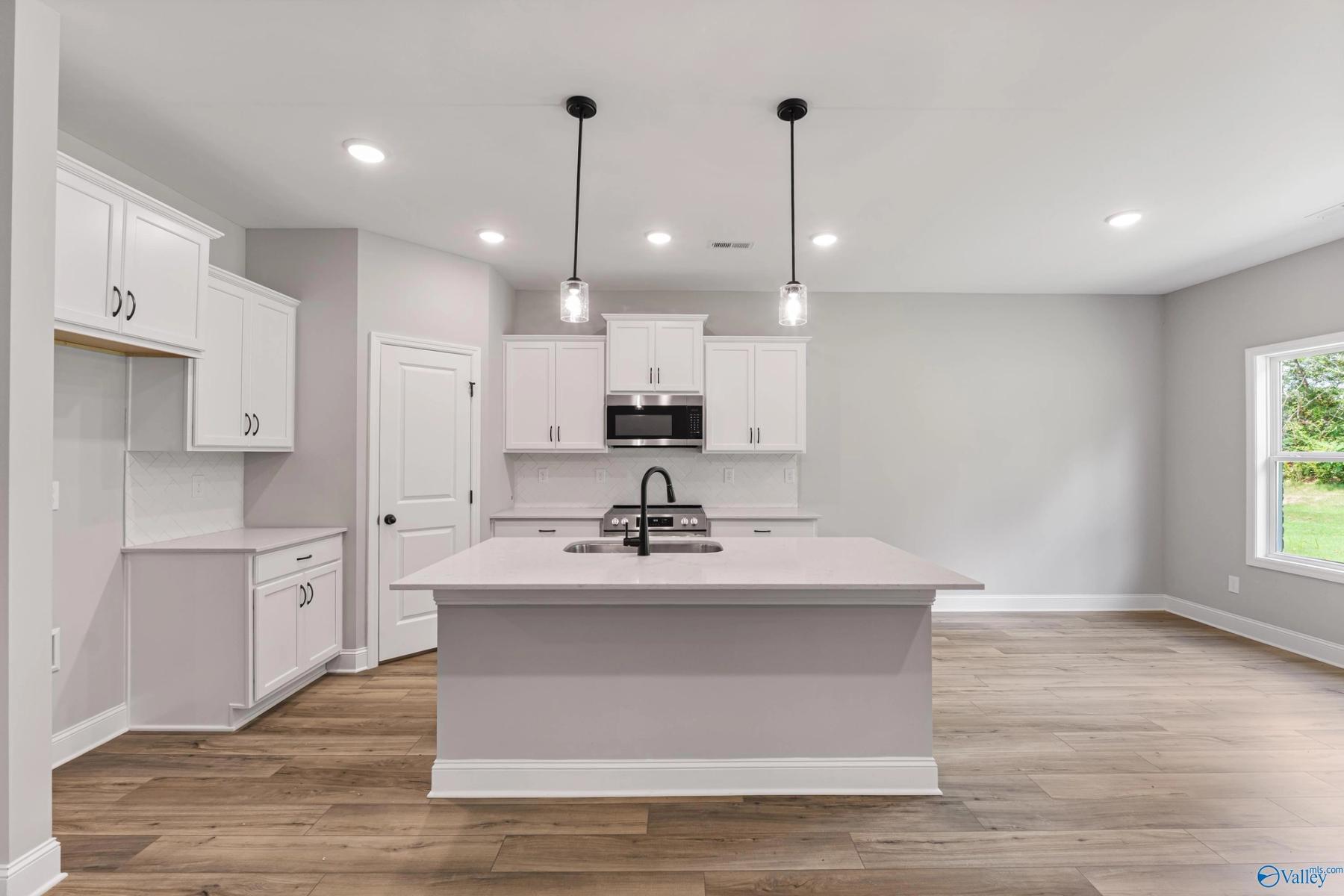 Image 6 of Davidson Homes' New Home at 183 River Pointe Drive
