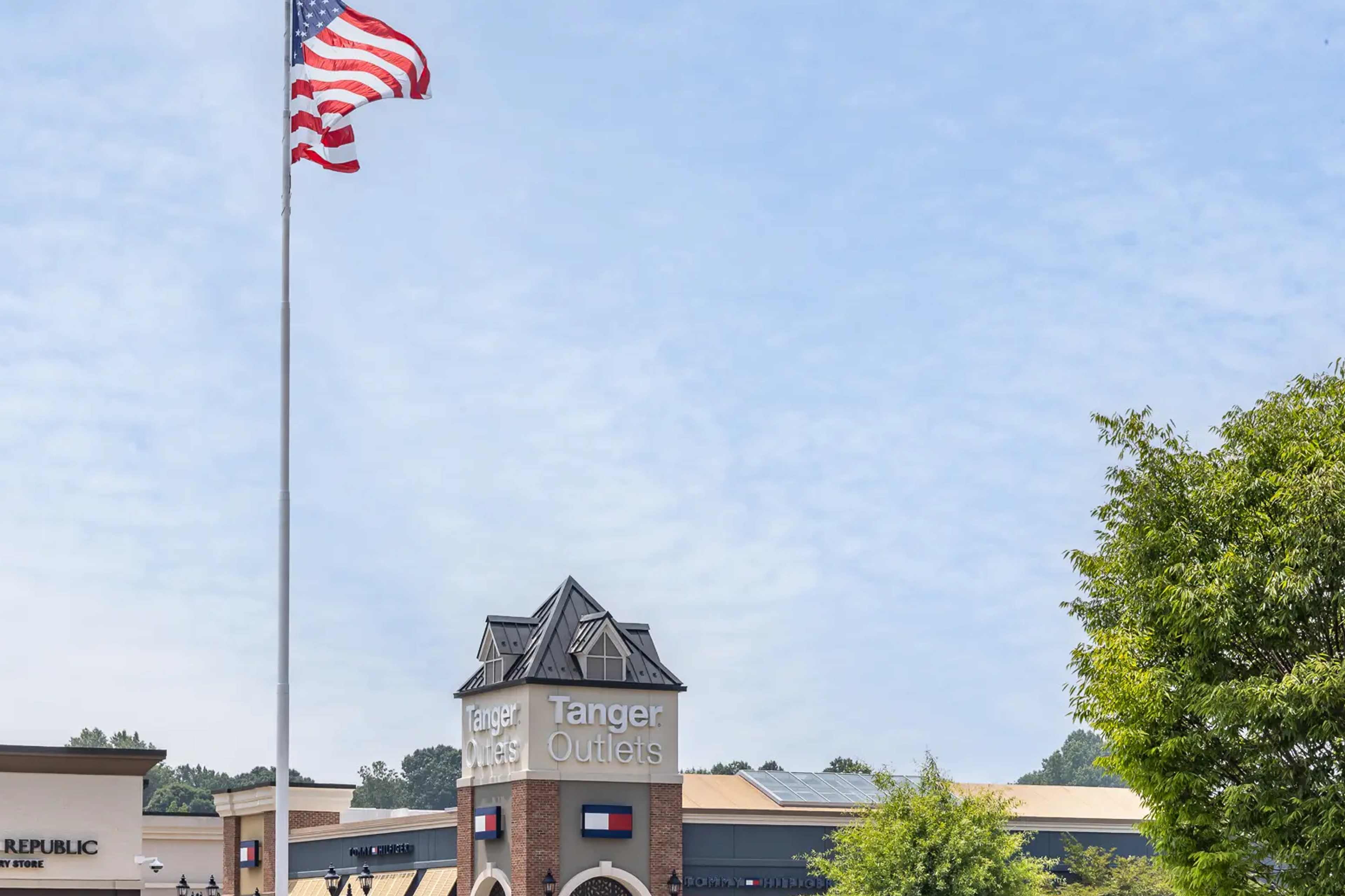 Tanger outlet shopping in Mebane