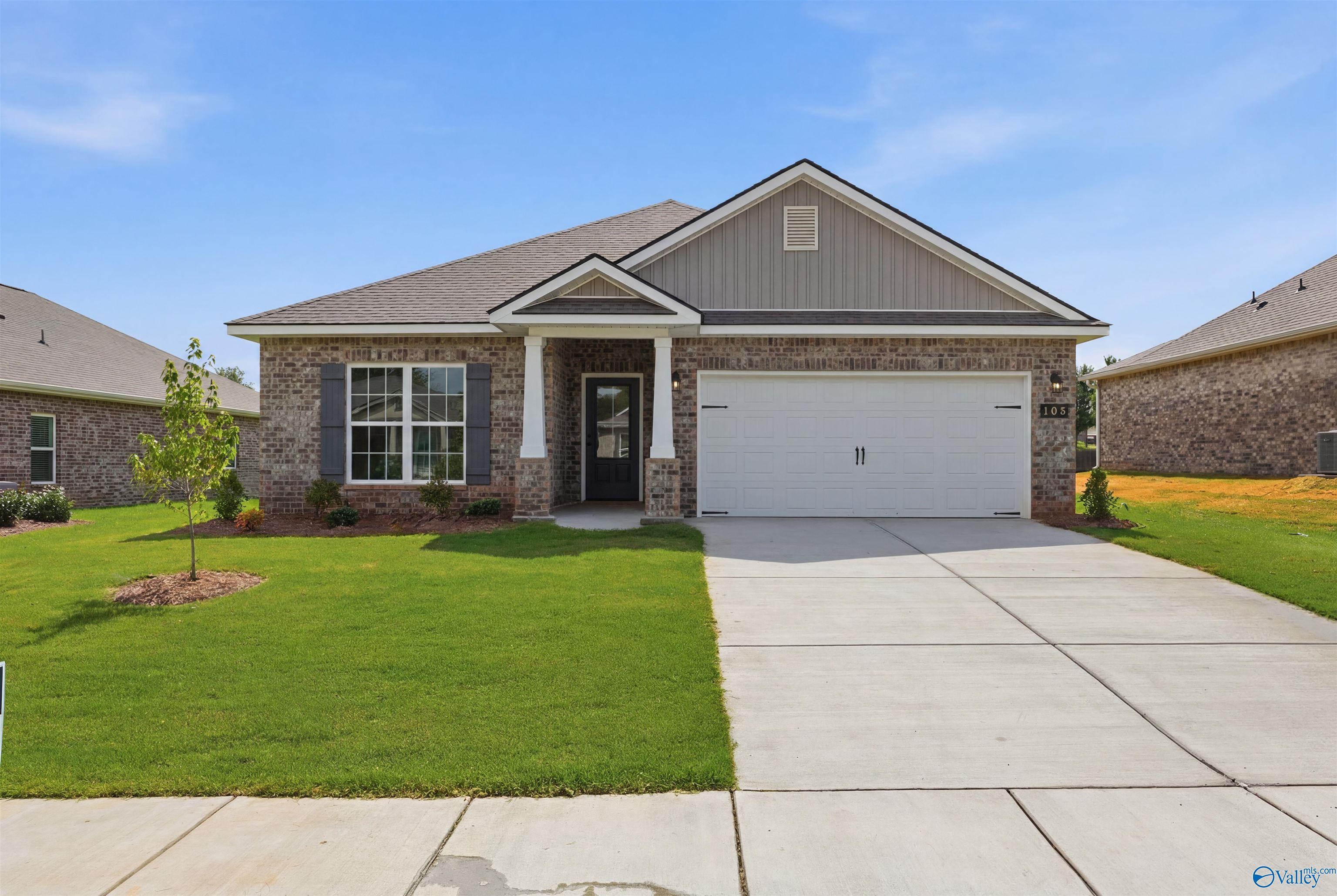 Exterior view of Davidson Homes' New Home at 103 River Pointe Drive