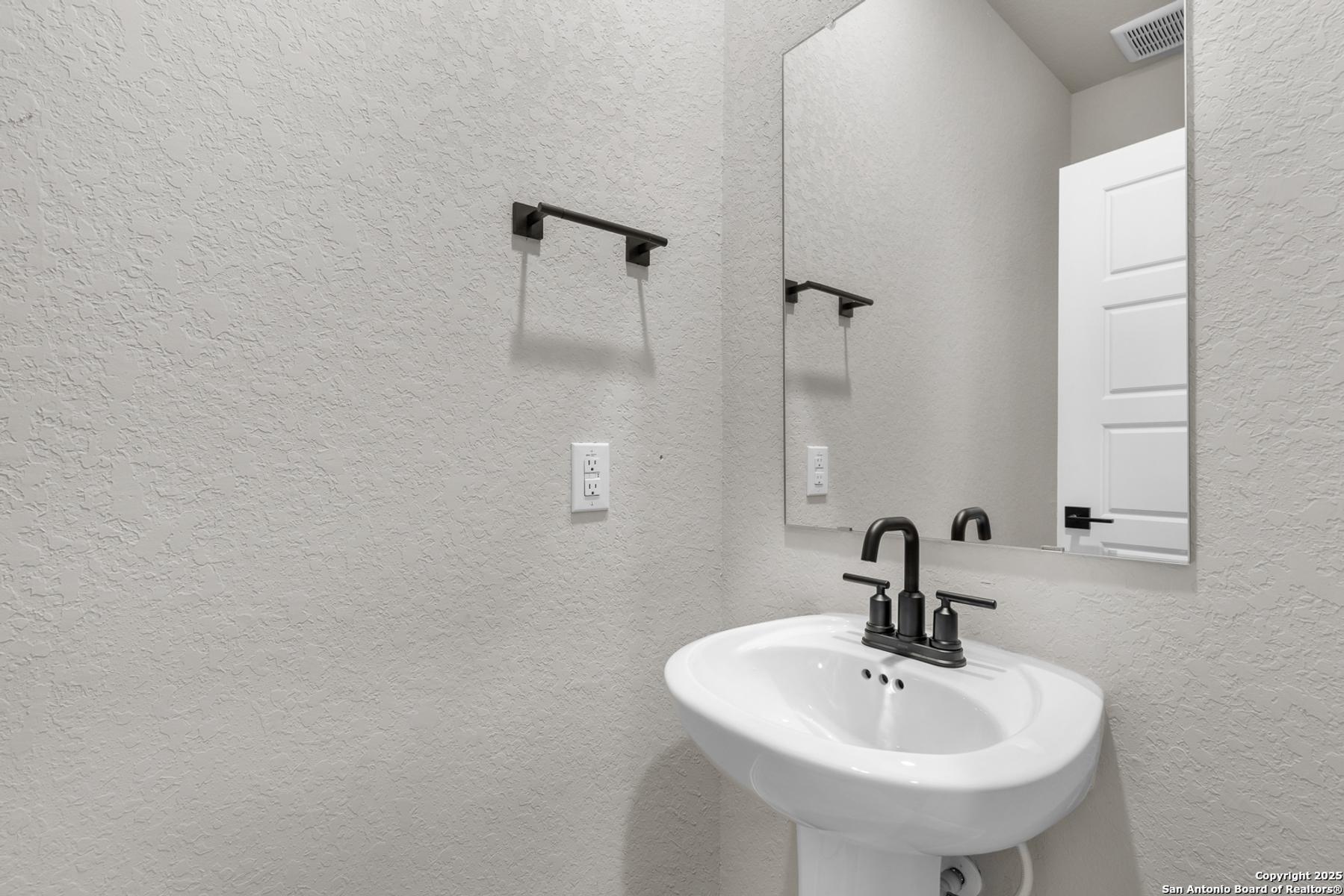 Image 29 of Davidson Homes' New Home at 6610 Lowrie Block