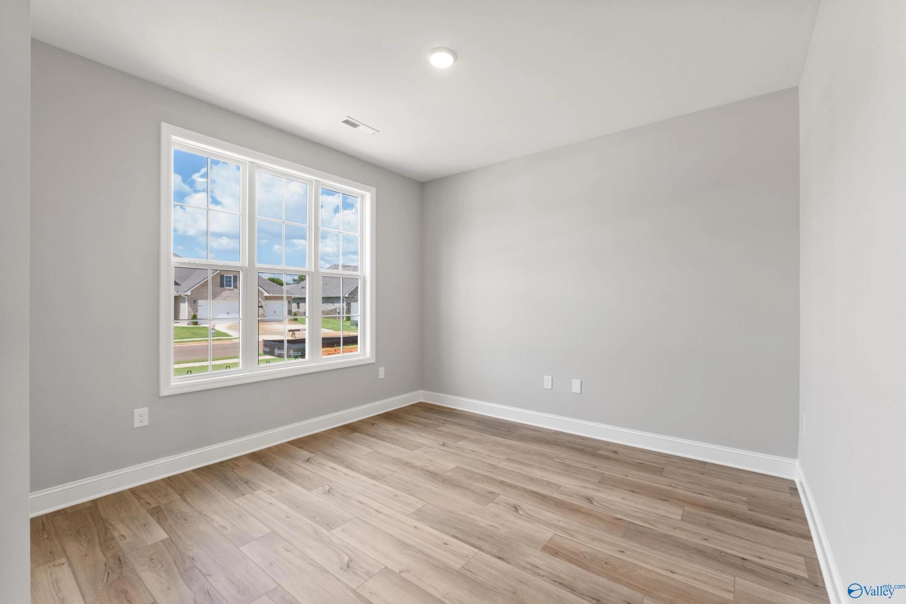 Image 8 of Davidson Homes' New Home at 208 Kendall Farms Boulevard