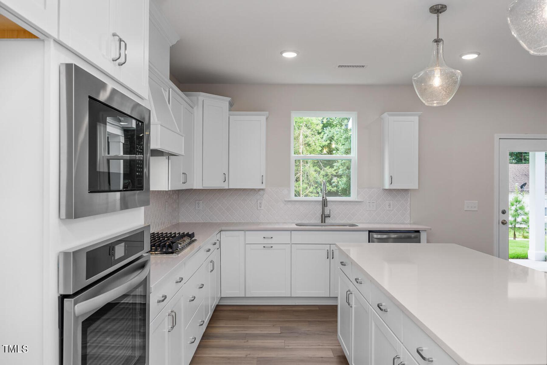 Image 3 of Davidson Homes' New Home at 456 Golden Dragonfly Street