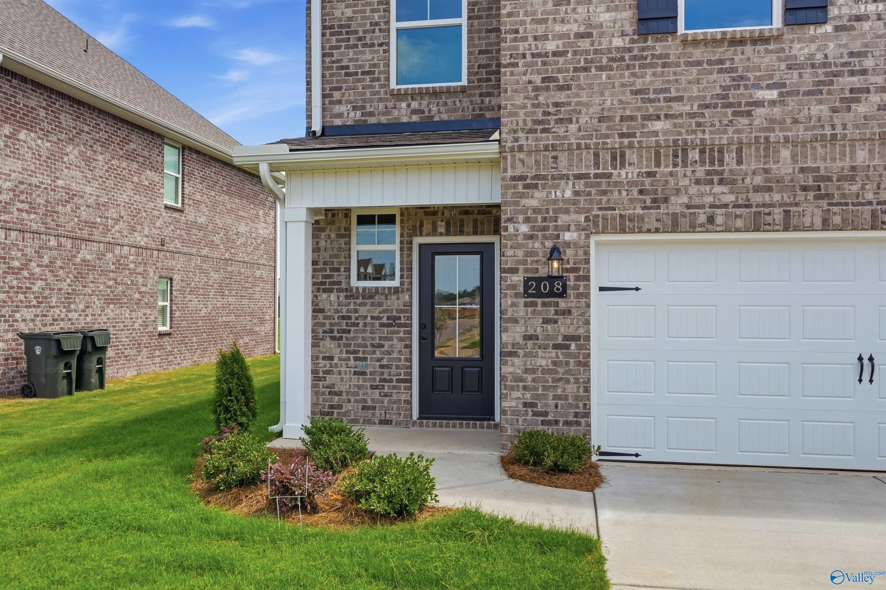Image 8 of Davidson Homes' New Home at 208 Irish Hill Drive