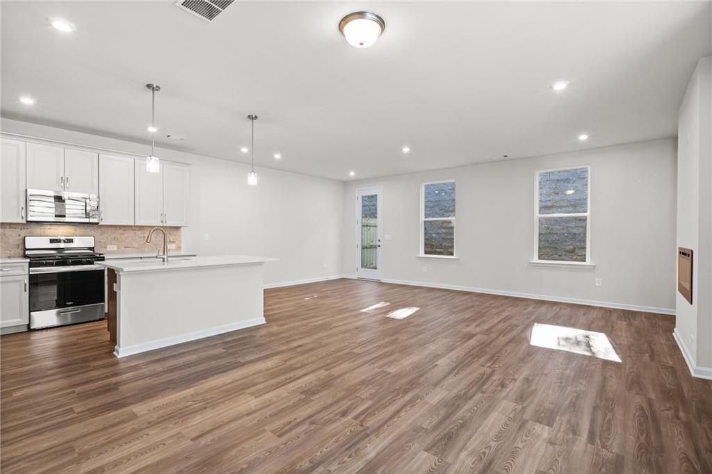 Image 11 of Davidson Homes' New Home at 748 Smokey Quartz Way