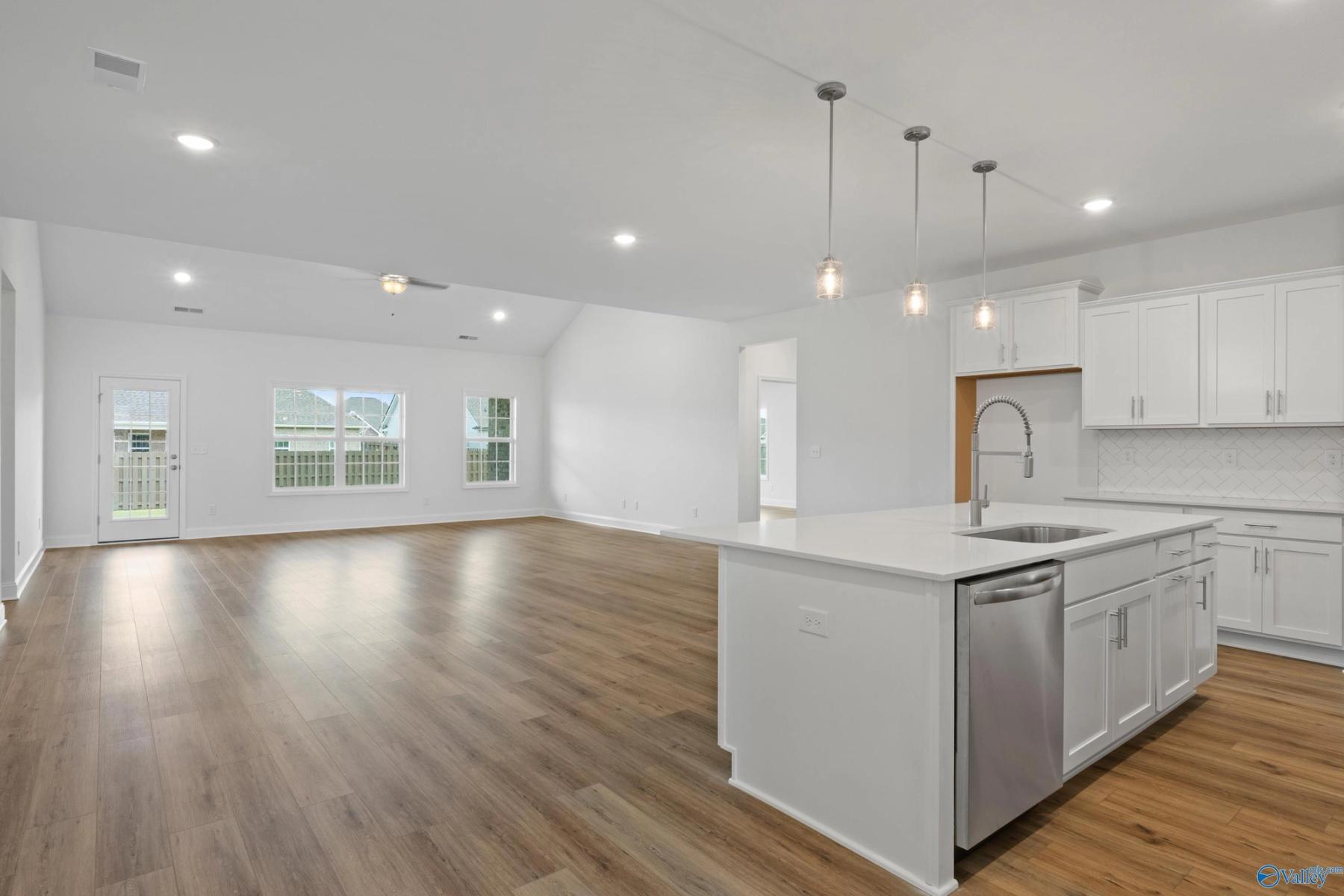Image 10 of Davidson Homes' New Home at 103 Lucy Lynn Boulevard