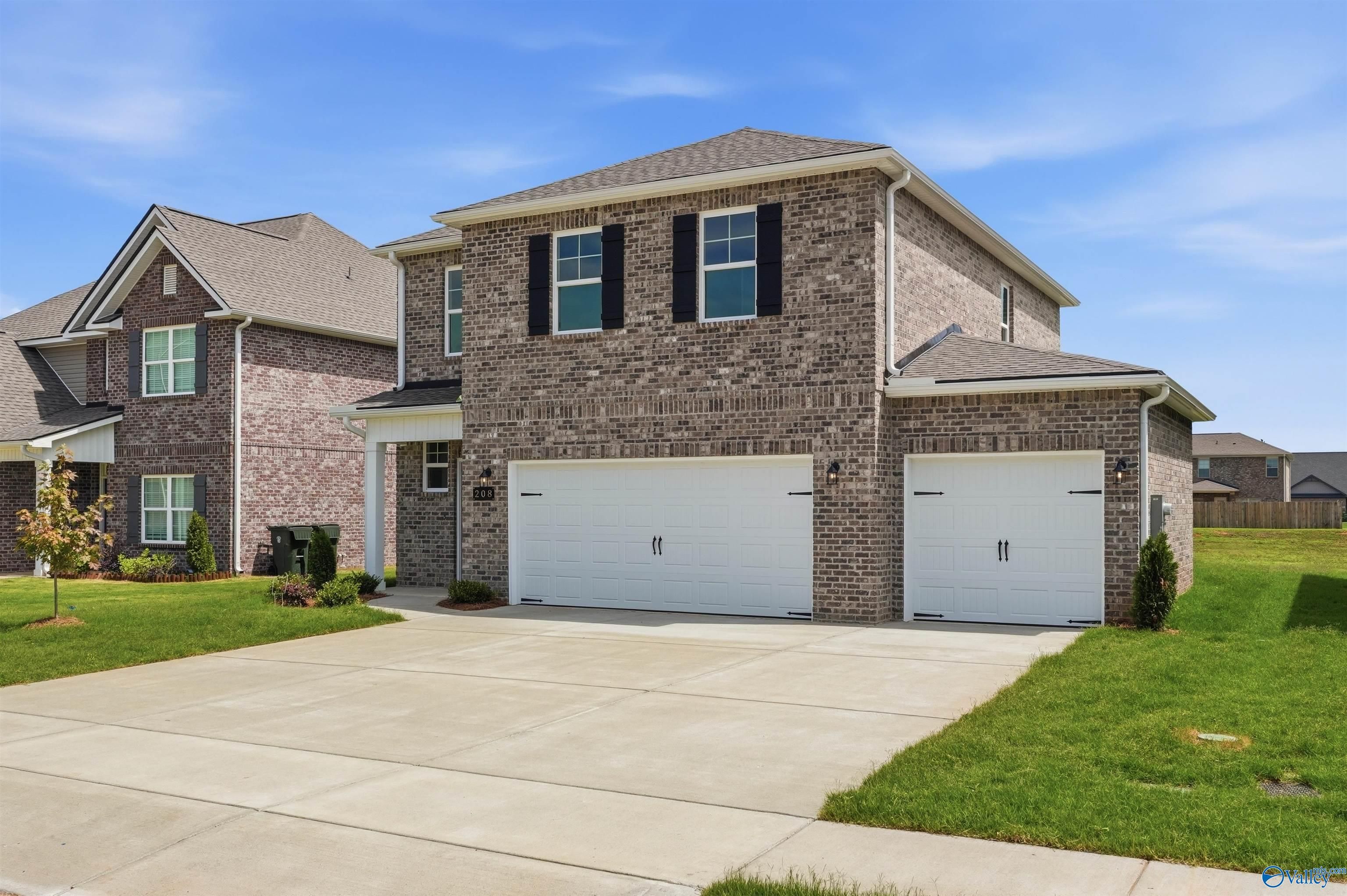 Image 5 of Davidson Homes' New Home at 208 Irish Hill Drive