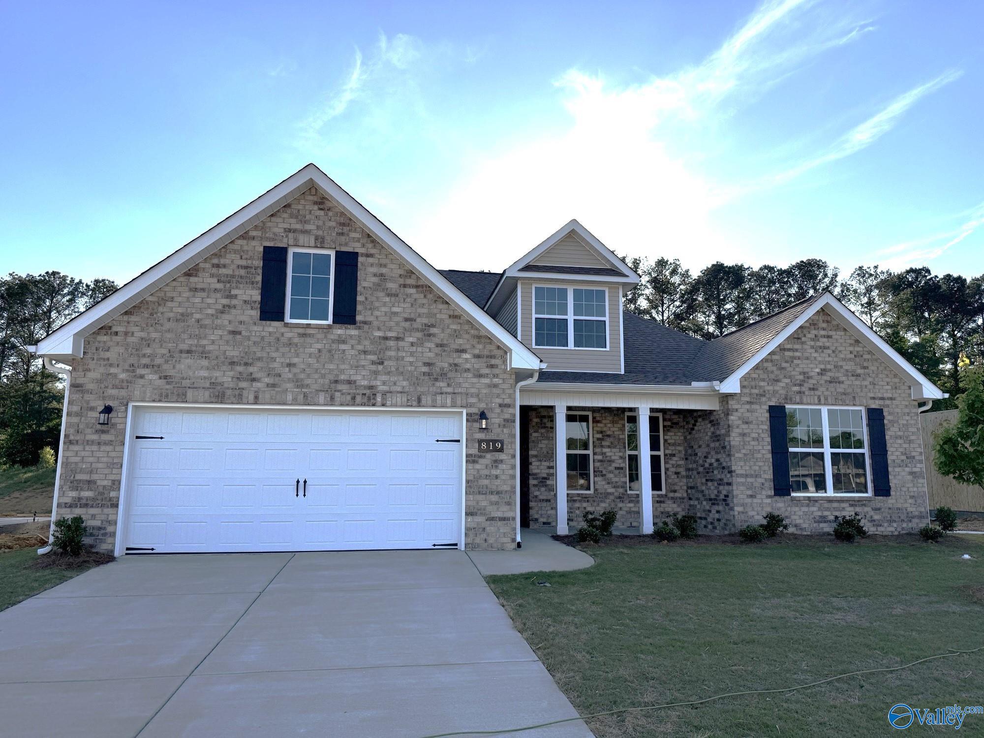 Exterior view of Davidson Homes' New Home at 819 Ronnie Drive SE