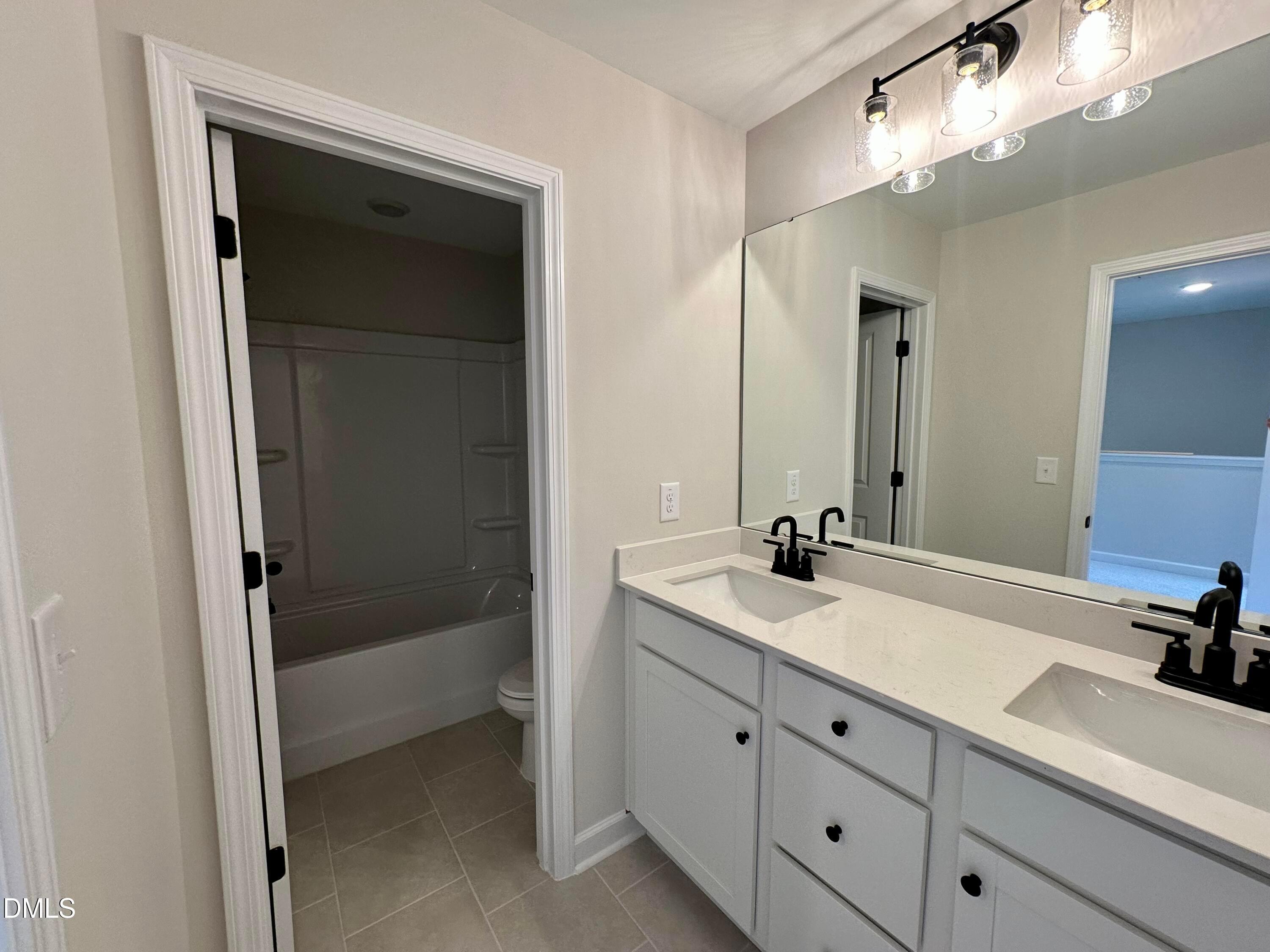 Image 14 of Davidson Homes' New Home at 608 Thatch Lane