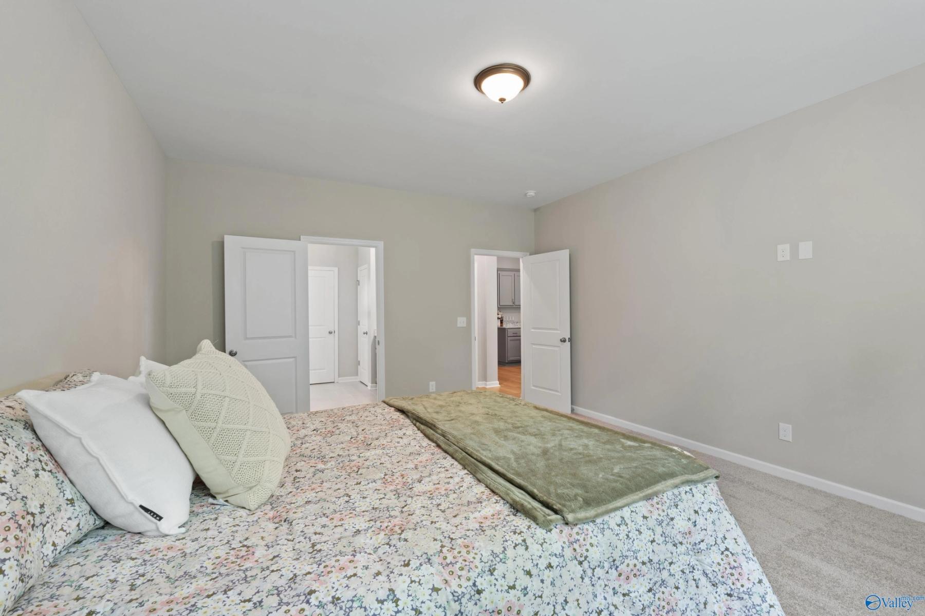 Image 16 of Davidson Homes' New Home at 218 Hibiscus Dr