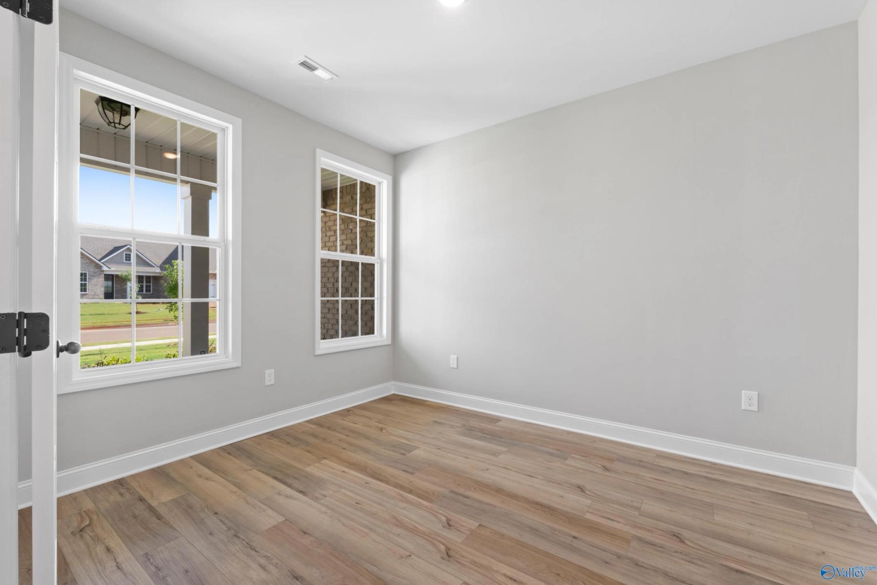 Image 7 of Davidson Homes' New Home at 209 Kendall Farms Boulevard