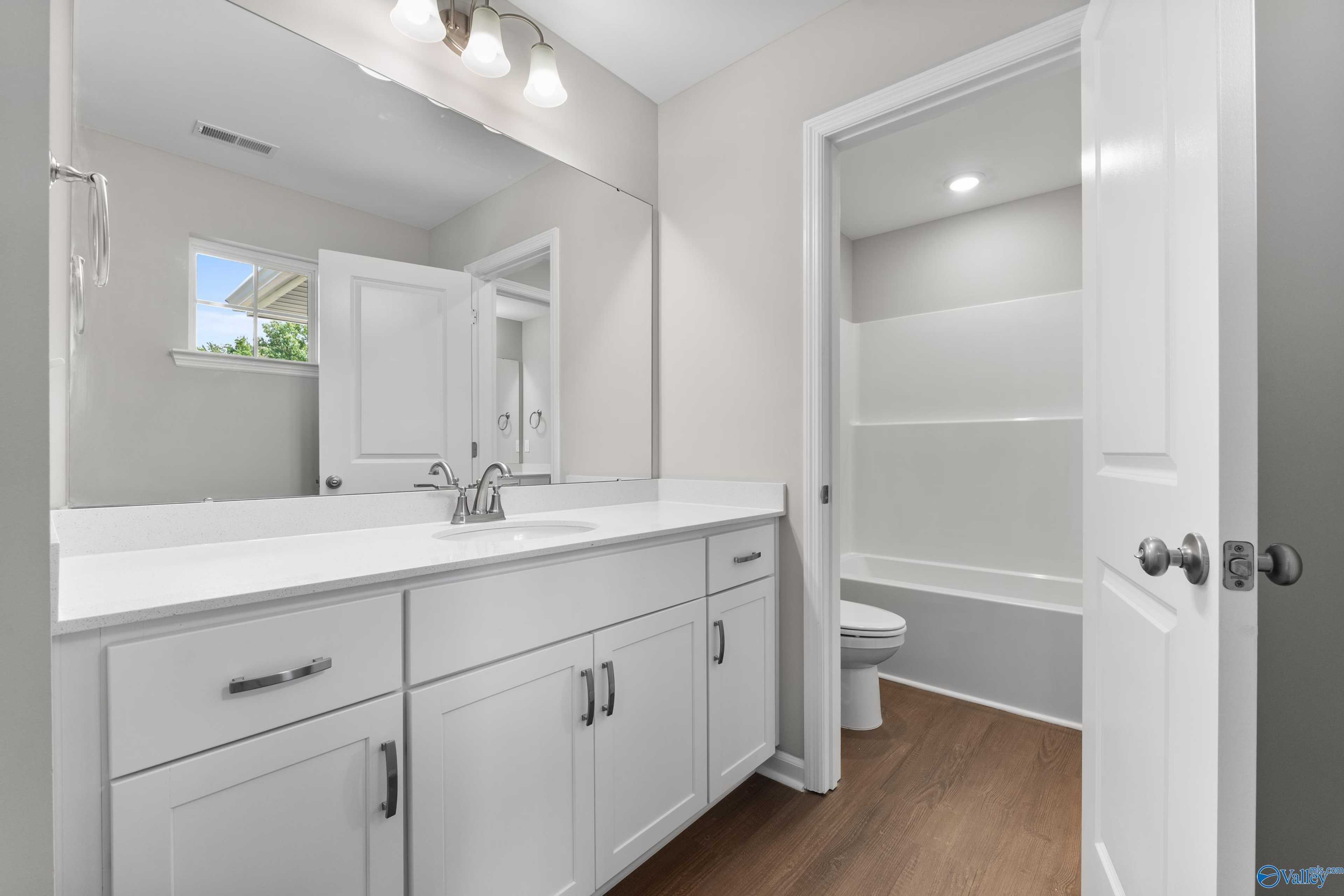 Image 19 of Davidson Homes' New Home at 301 Merrydale Dr