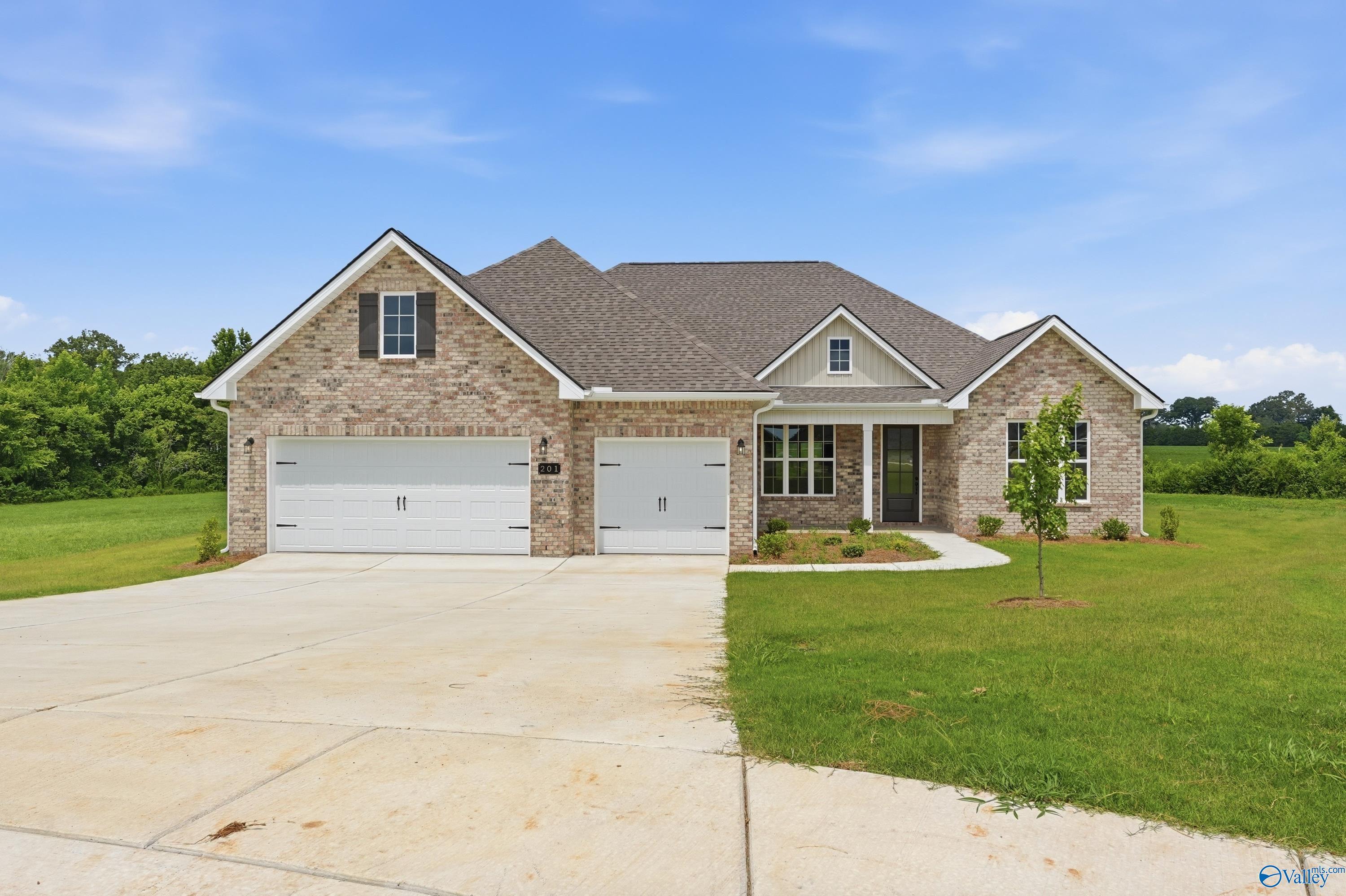 The Finleigh floor plan by Davidson Homes featuring a 3-car garage in Riverton Preserve, Huntsville, Alabama.