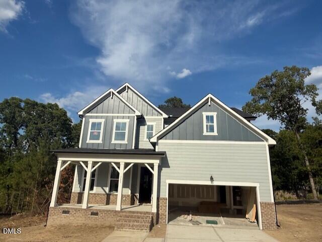 Two-story Hickory II B floor plan by Davidson Homes featuring 4 bedrooms and a 2-car garage in Montrose, Aberdeen, NC.