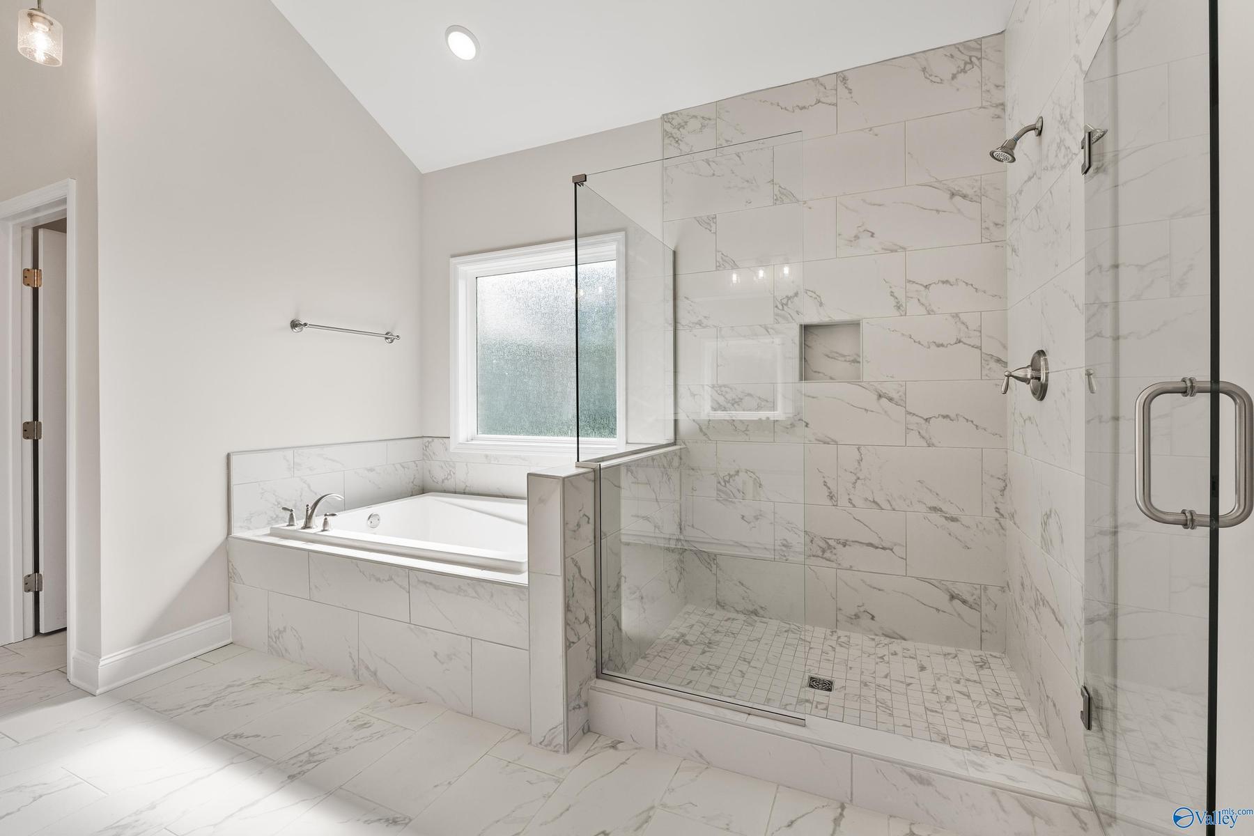 Image 27 of Davidson Homes' New Home at 211 Kendall Farms Boulevard