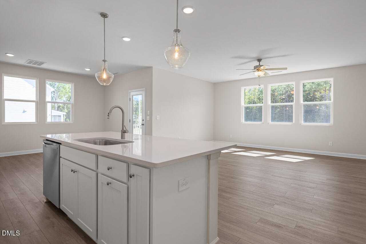 Image 9 of Davidson Homes' New Home at 433 Old Fashioned Way