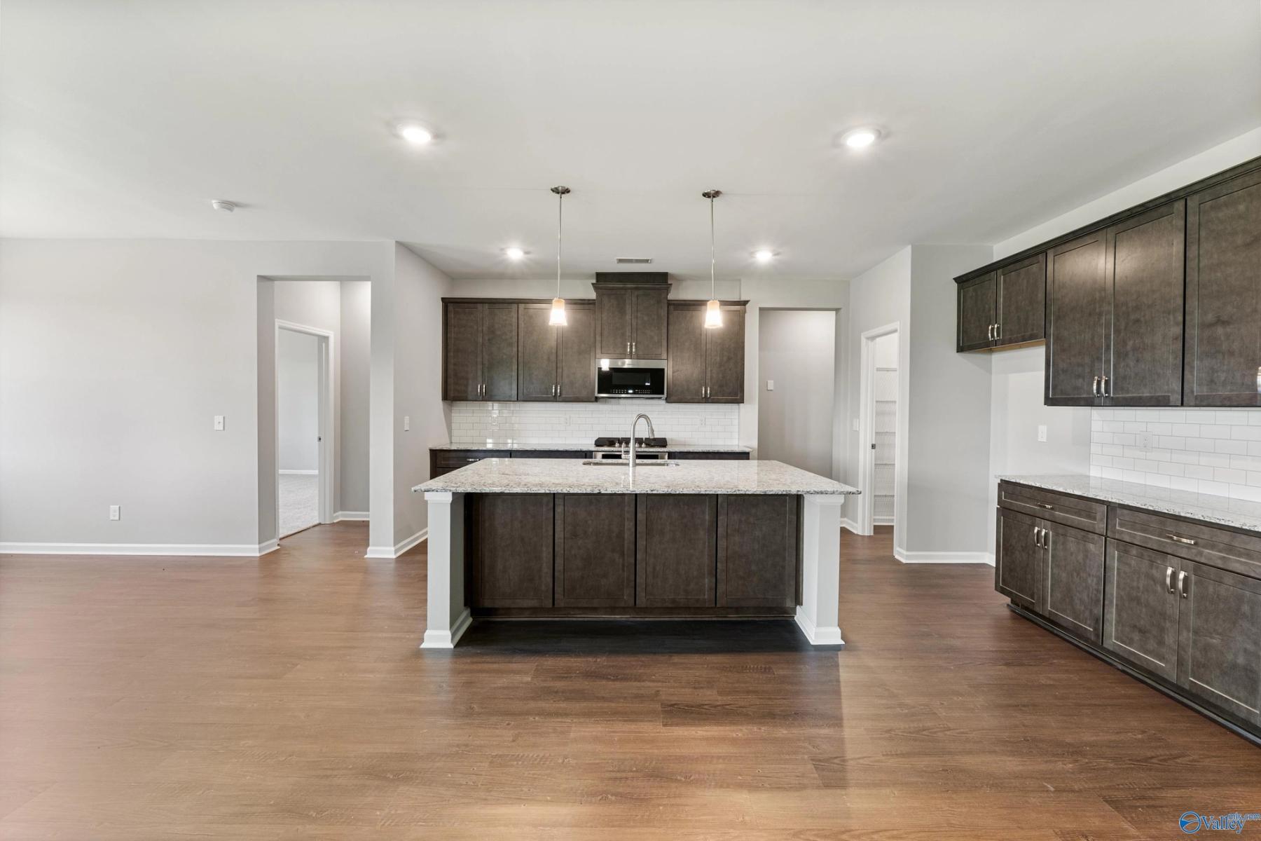 Image 7 of Davidson Homes' New Home at 207 Applewood Court