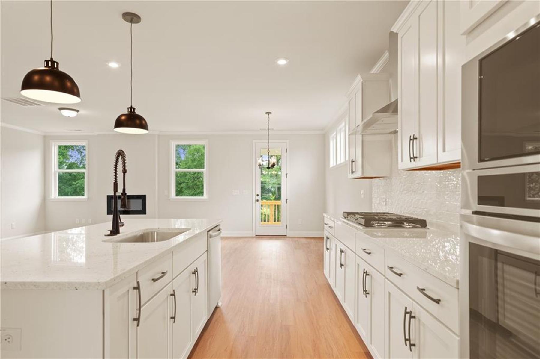 Image 14 of Davidson Homes' New Home at 670 Grand Wehunt Drive