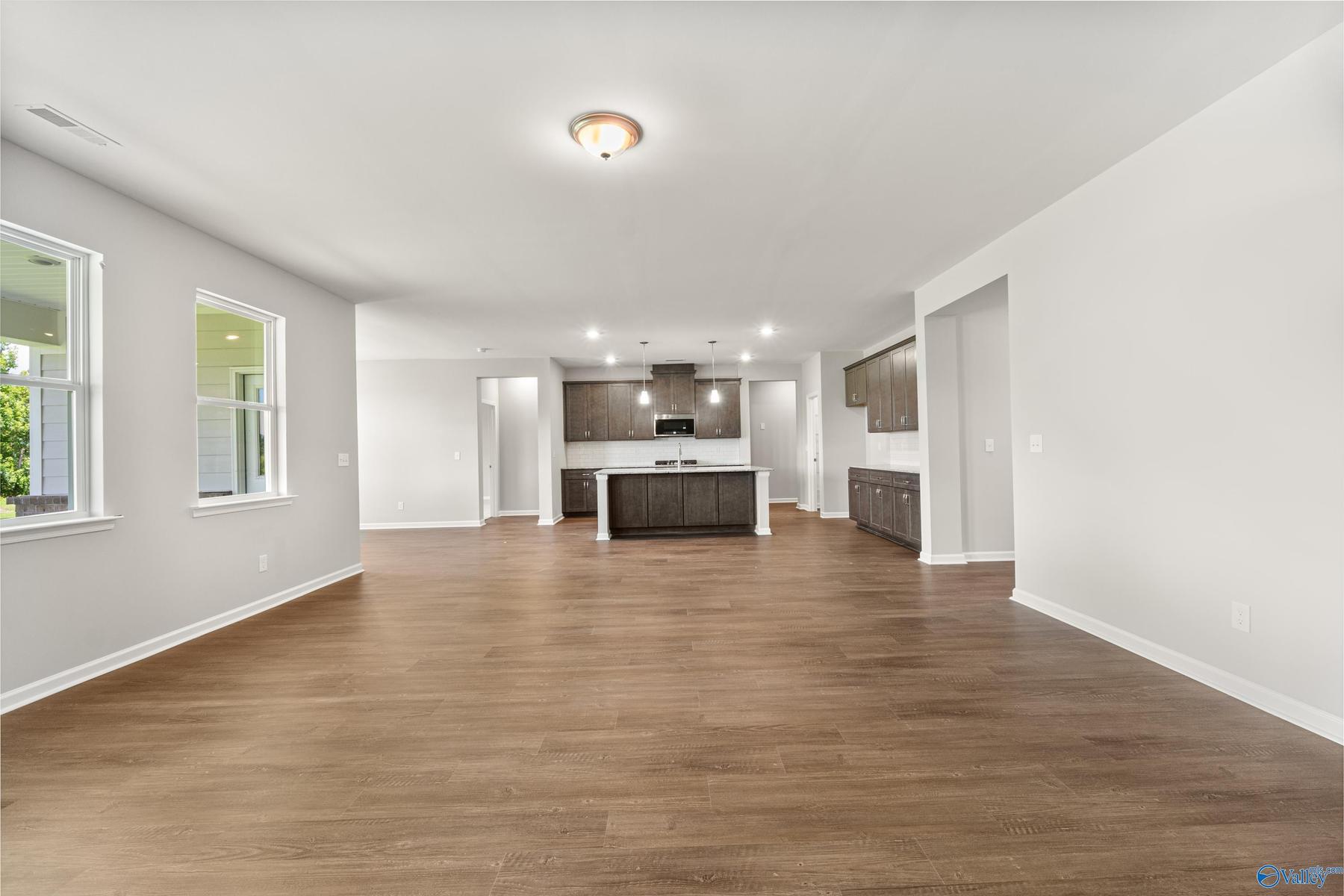 Image 16 of Davidson Homes' New Home at 207 Applewood Court