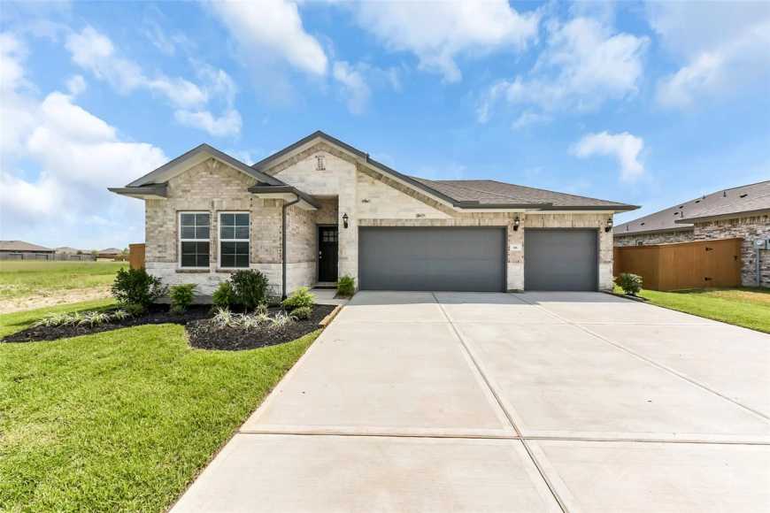 Image 5 of Davidson Homes' New Home at 66 Leon Way