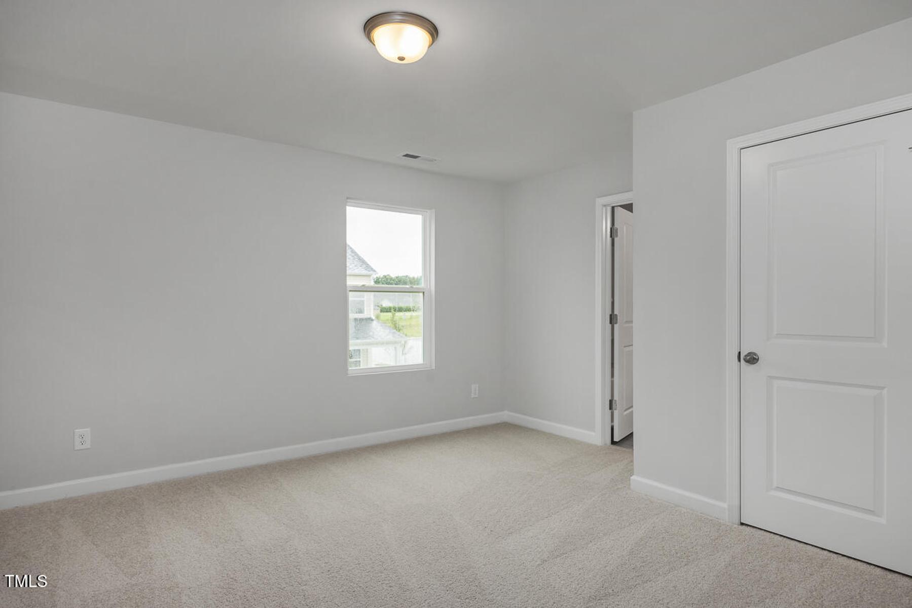 Image 15 of Davidson Homes' New Home at 315 Gregory Village Drive