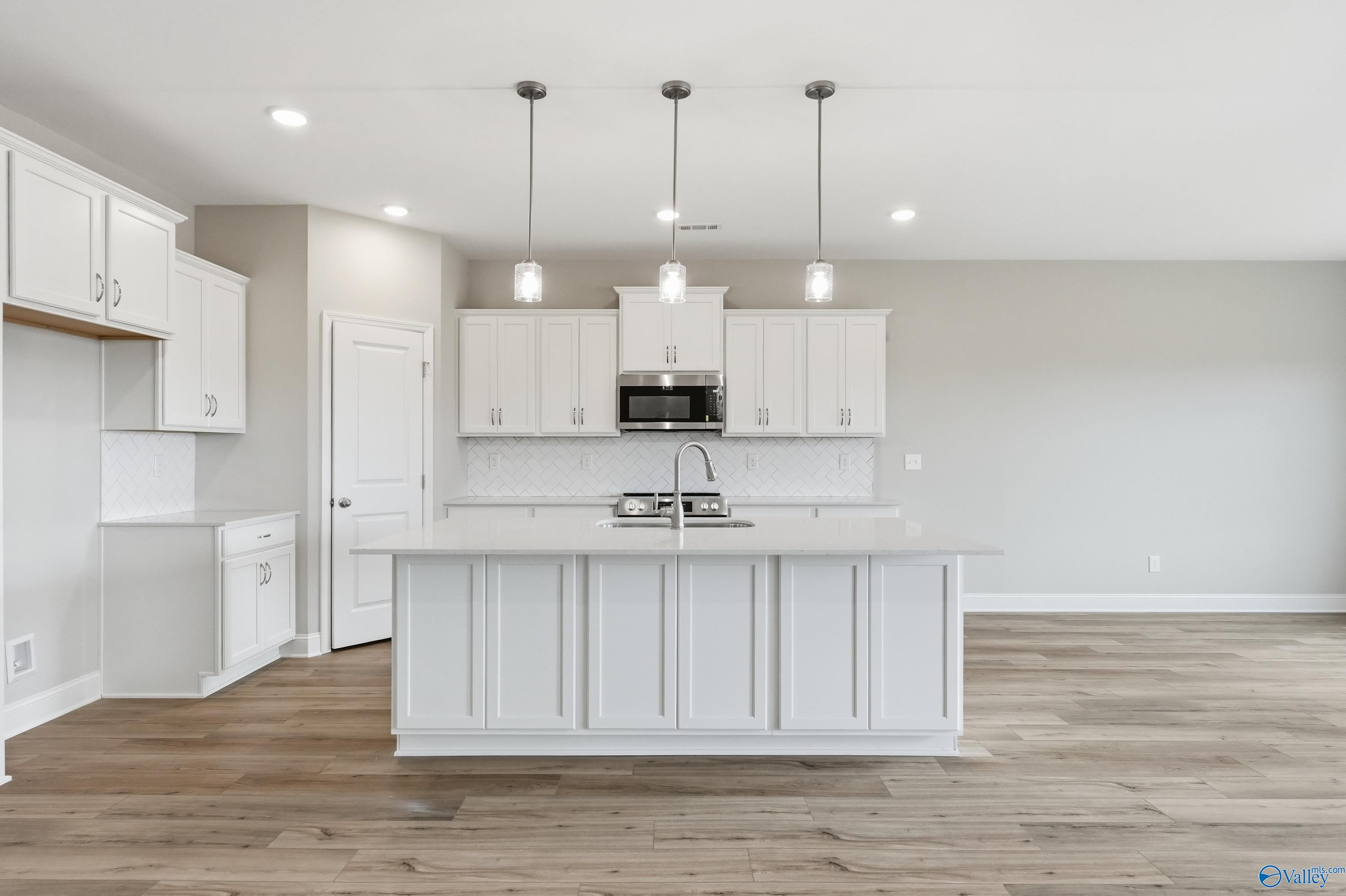 Image 8 of Davidson Homes' New Home at 100 Lucy Lynn Boulevard