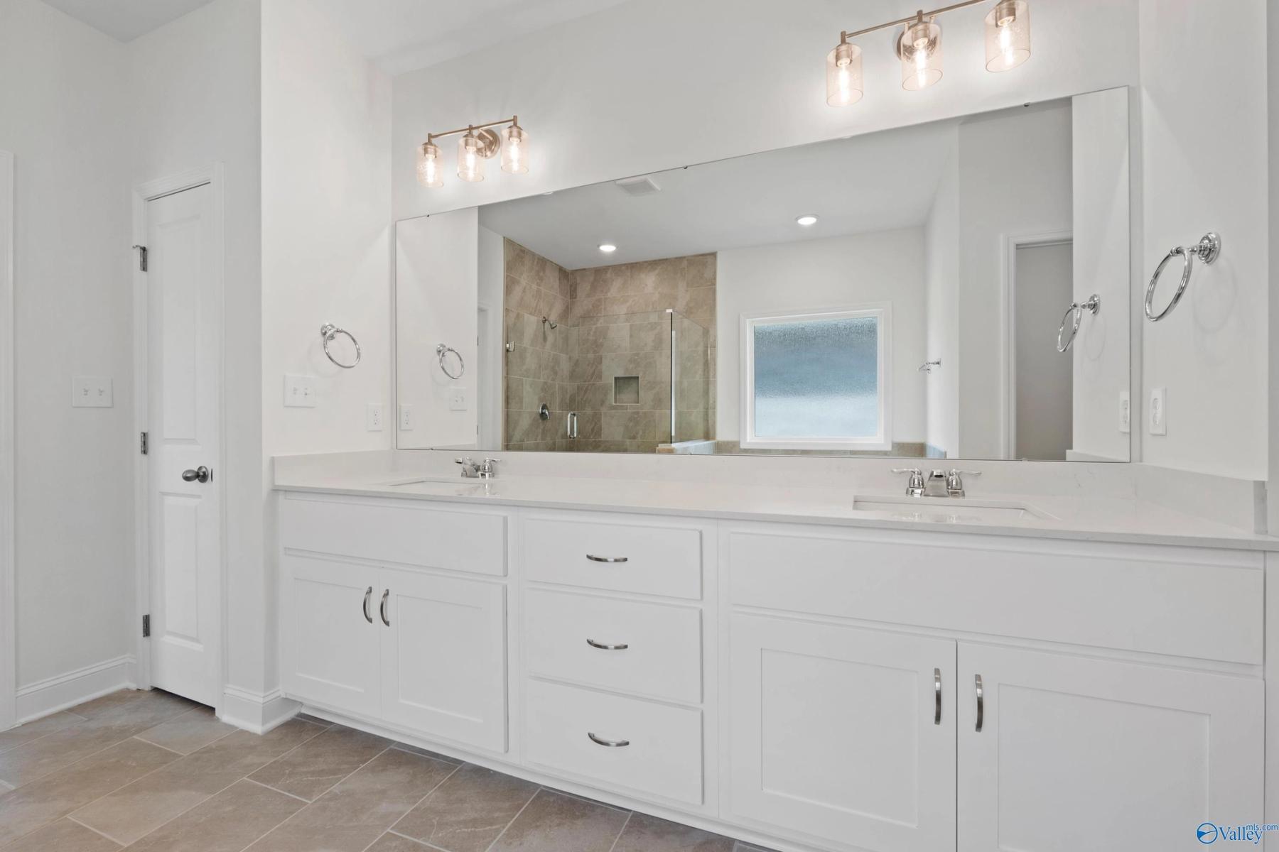 Image 19 of Davidson Homes' New Home at 213 Kendall Farms Boulevard