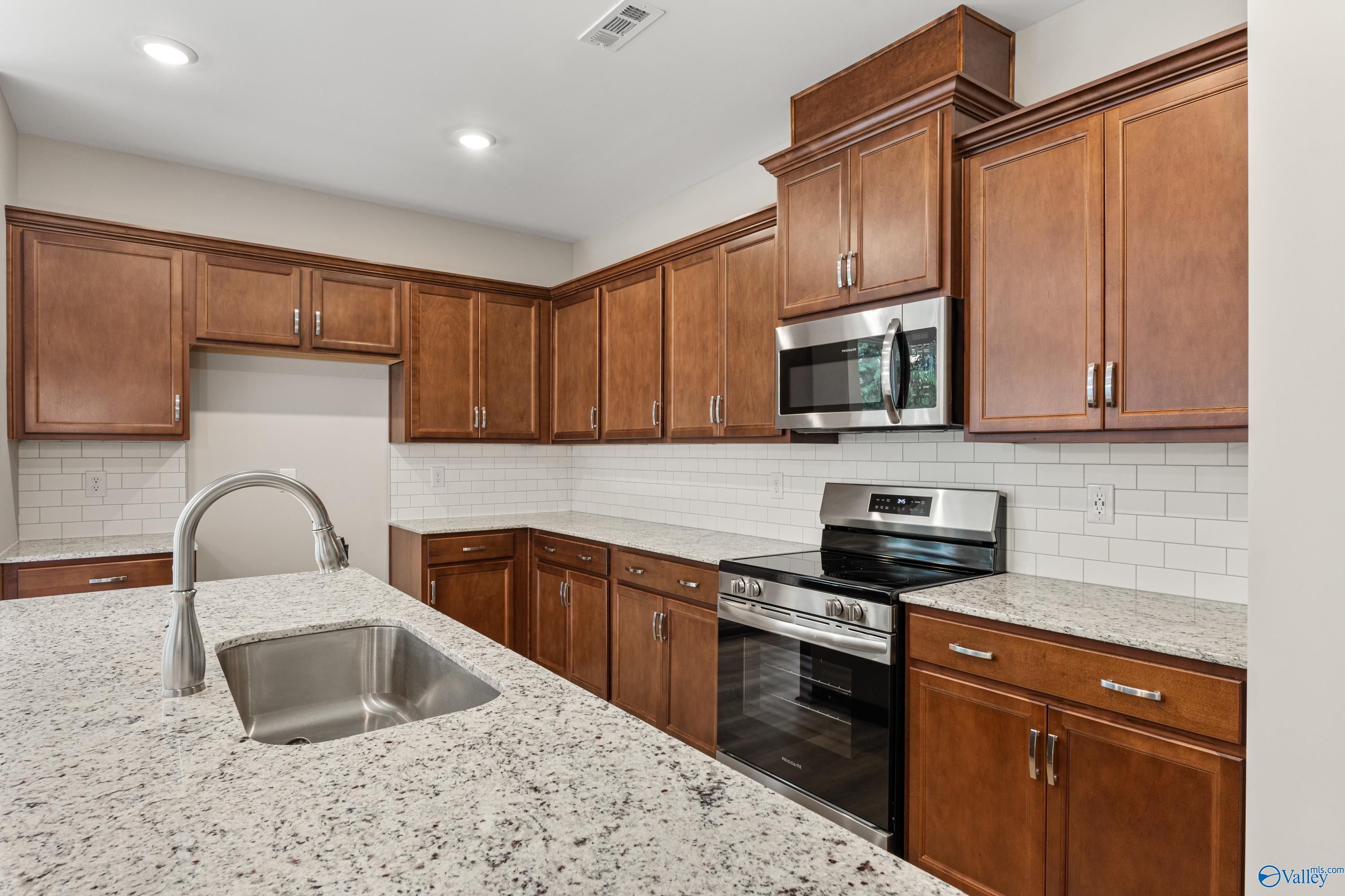 Image 16 of Davidson Homes' New Home at 36 Aurora Circle