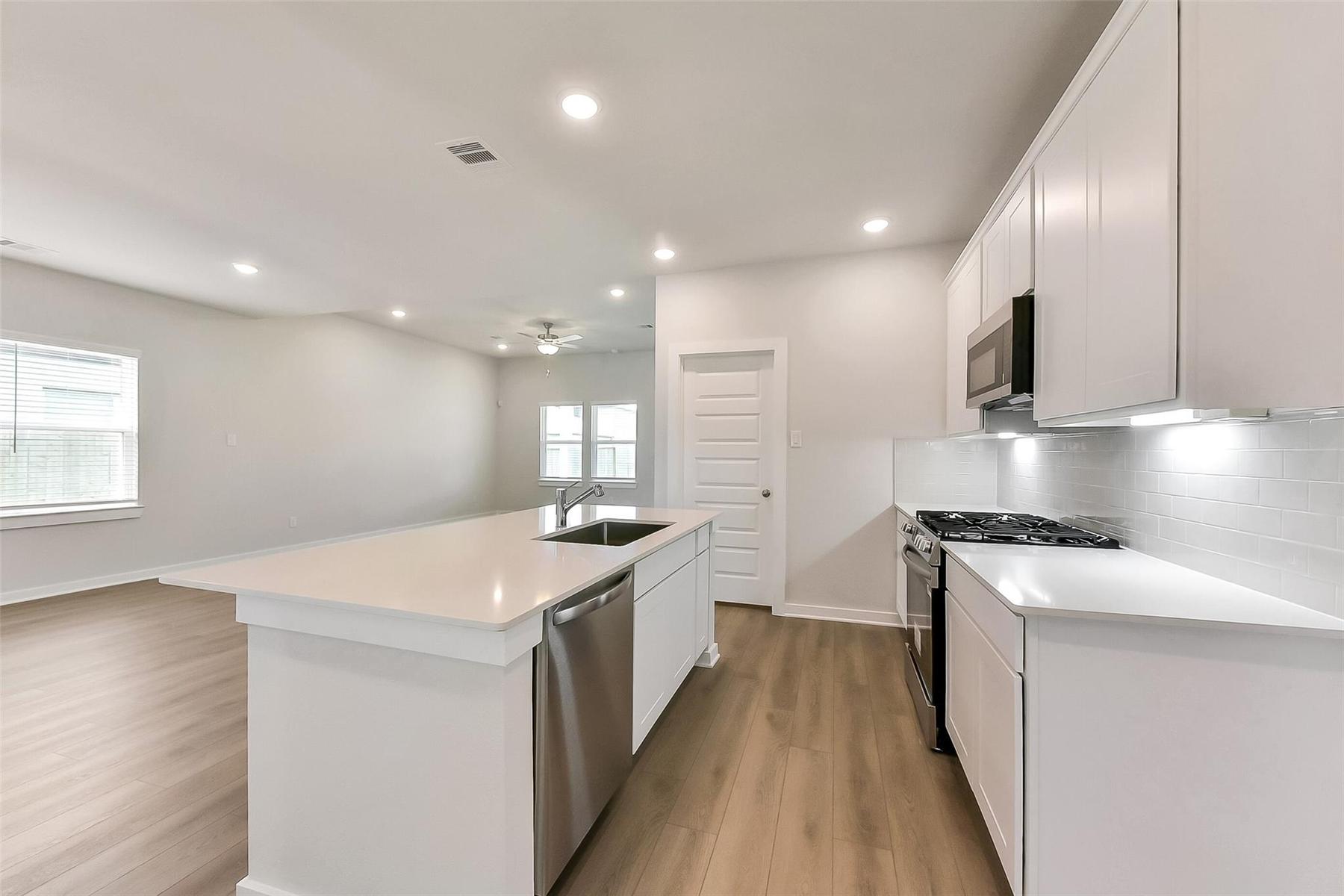 Image 13 of Davidson Homes' New Home at 83 Leon Way