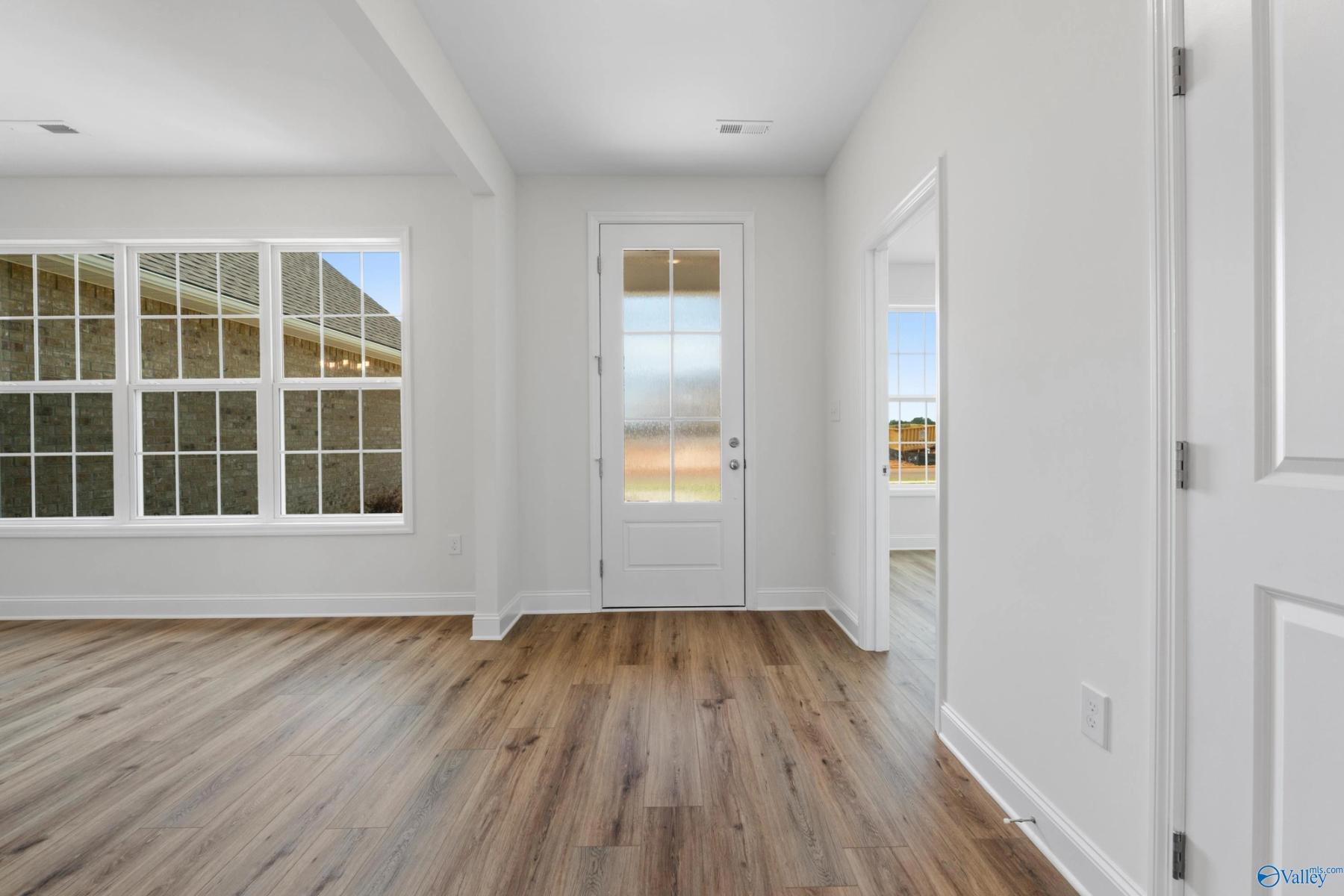 Image 6 of Davidson Homes' New Home at 213 Kendall Farms Boulevard