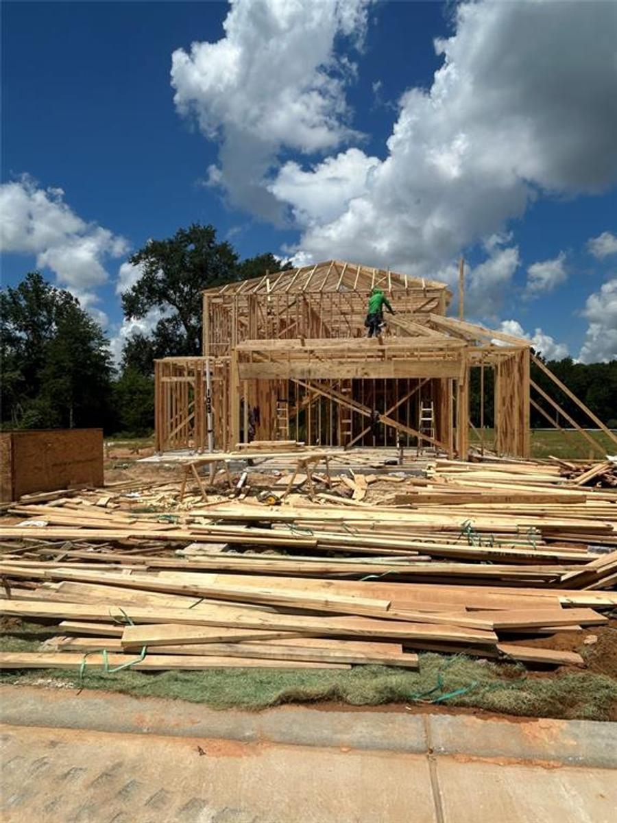 Image 4 of Davidson Homes' New Home at 108 W Canopy Crossing Circle