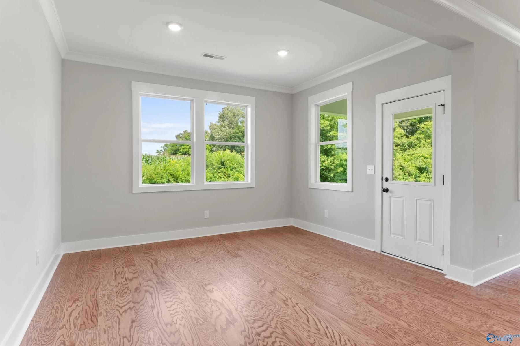 Image 11 of Davidson Homes' New Home at 215 Applewood Court