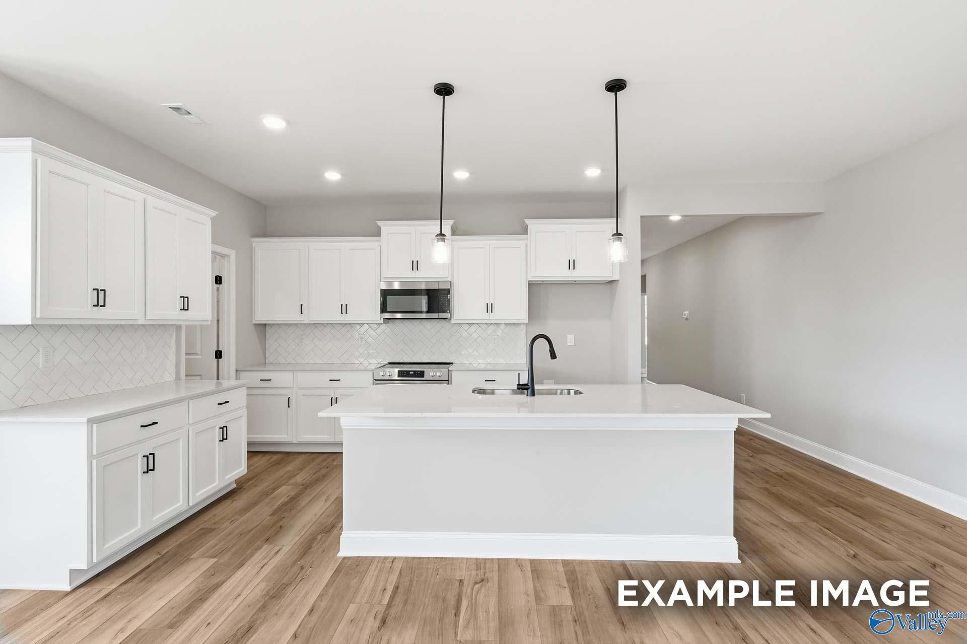 Image 7 of Davidson Homes' New Home at 119 Berry Cove Avenue
