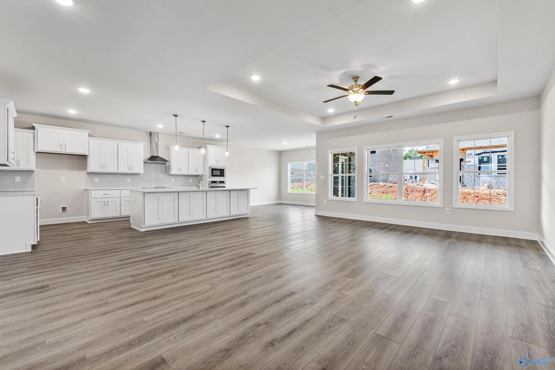 Image 3 of Davidson Homes' New Home at 211 Kendall Farms Boulevard
