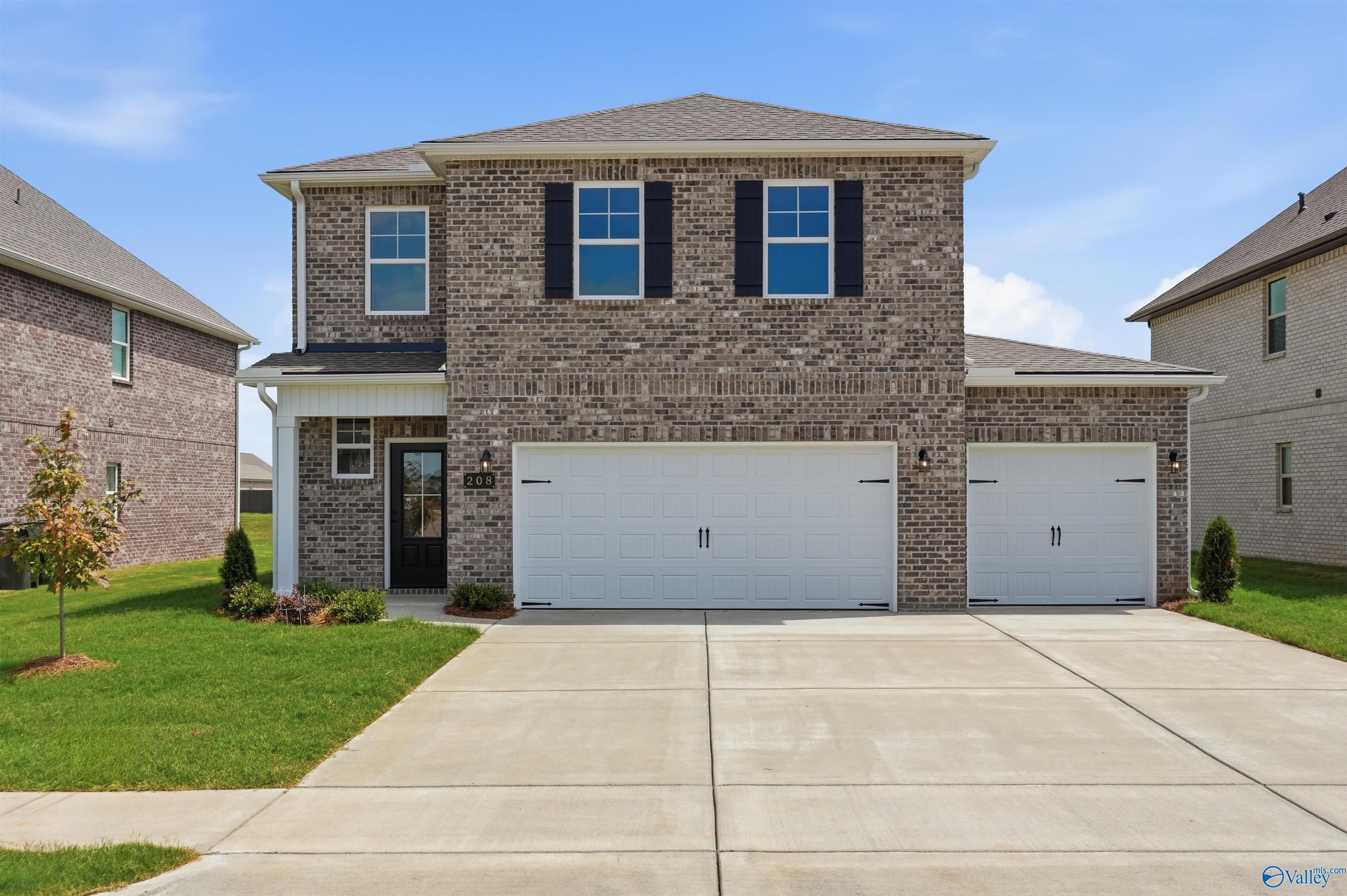 Image 6 of Davidson Homes' New Home at 208 Irish Hill Drive