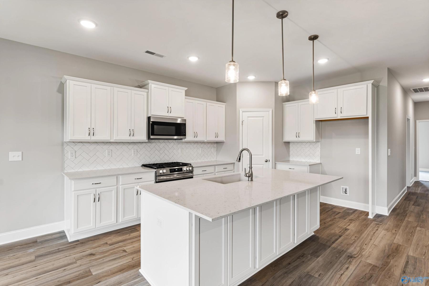 Image 11 of Davidson Homes' New Home at 105 Lucy Lynn Boulevard
