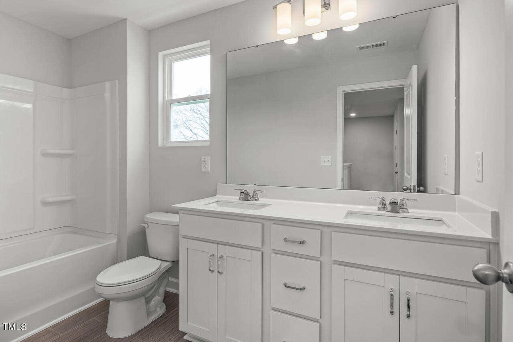 Image 17 of Davidson Homes' New Home at 36 Village Edge Drive