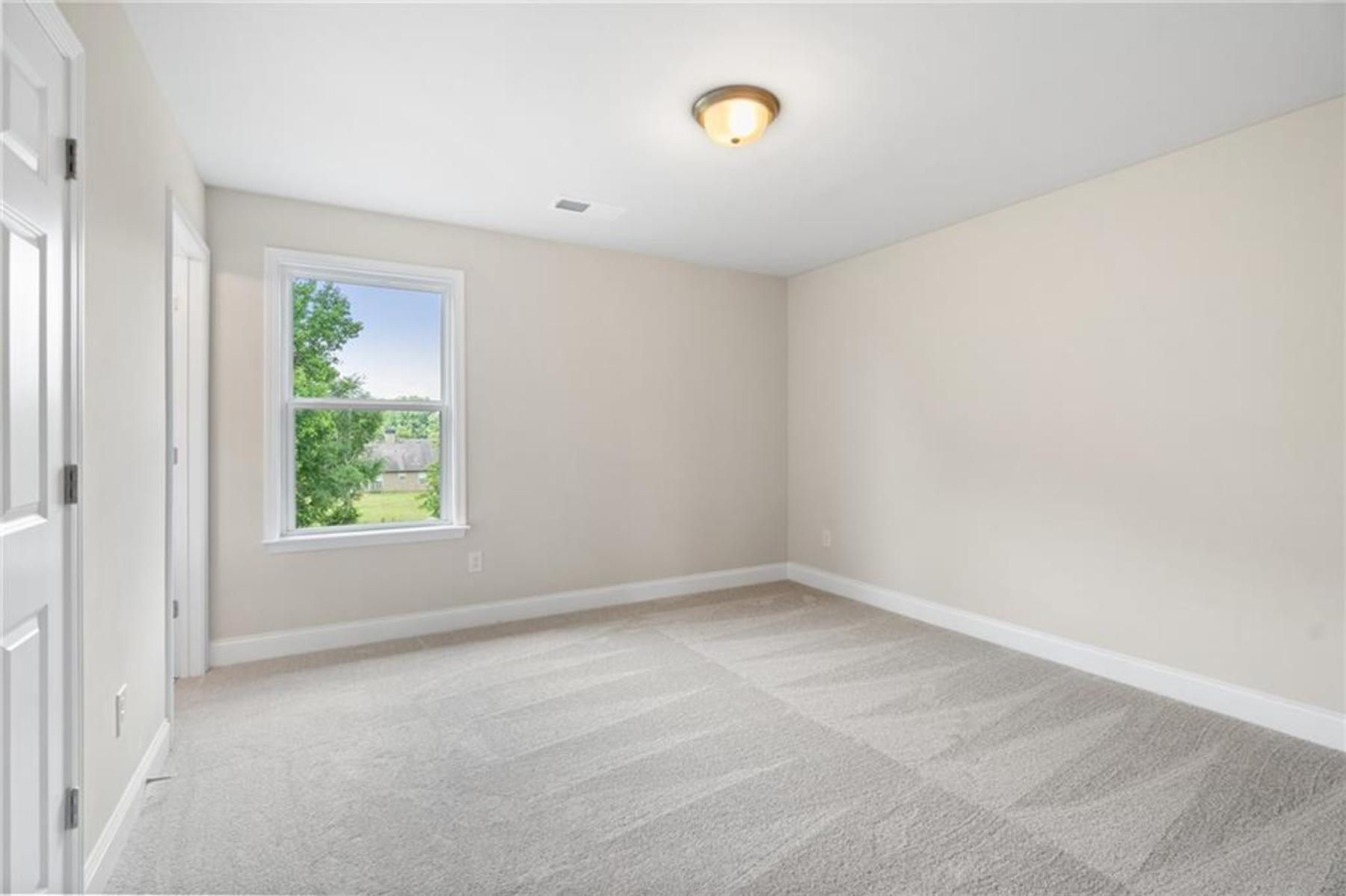 Image 33 of Davidson Homes' New Home at 688 Grand Wehunt Drive