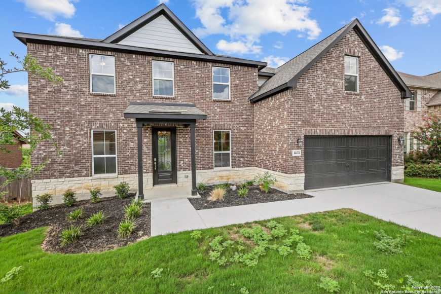 Exterior view of Davidson Homes' New Home at 14474 Costa Leon