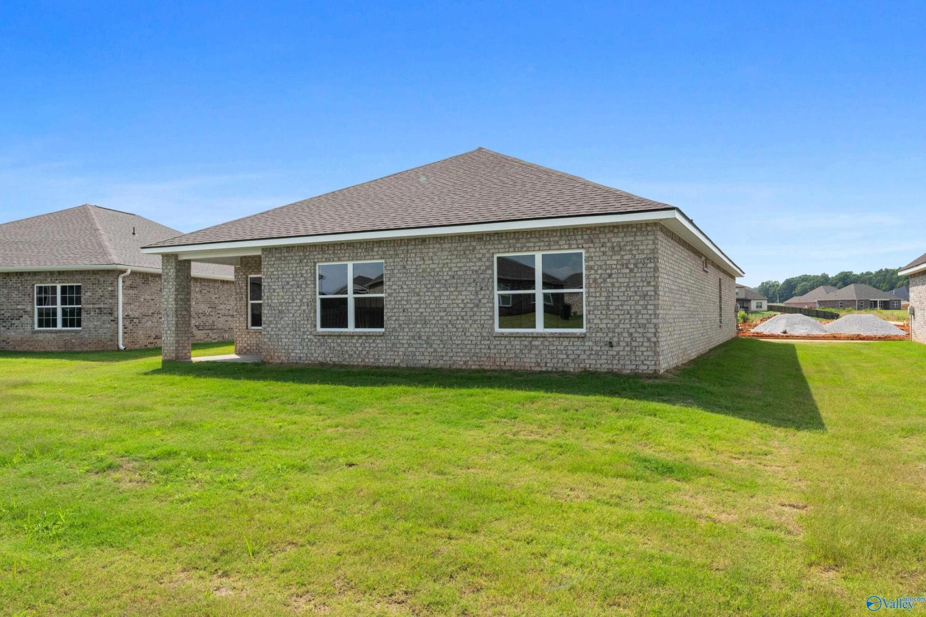 Image 16 of Davidson Homes' New Home at 155 Heritage Lakes Boulevard