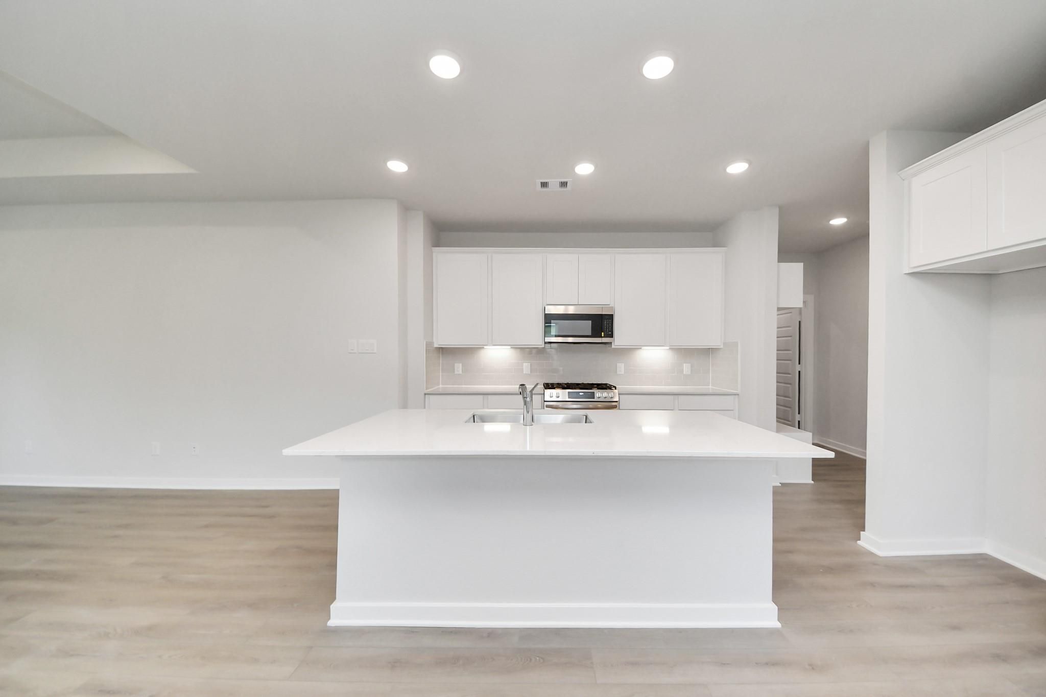 Image 5 of Davidson Homes' New Home at 120 West Canopy Crossing Circle