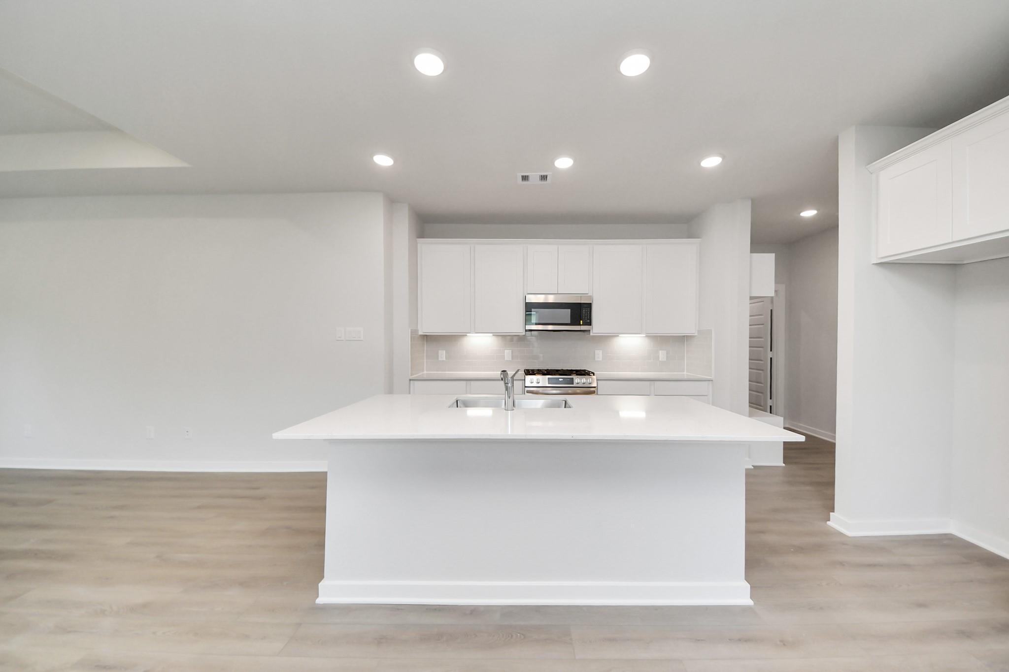 Image 5 of Davidson Homes' New Home at 120 West Canopy Crossing Circle