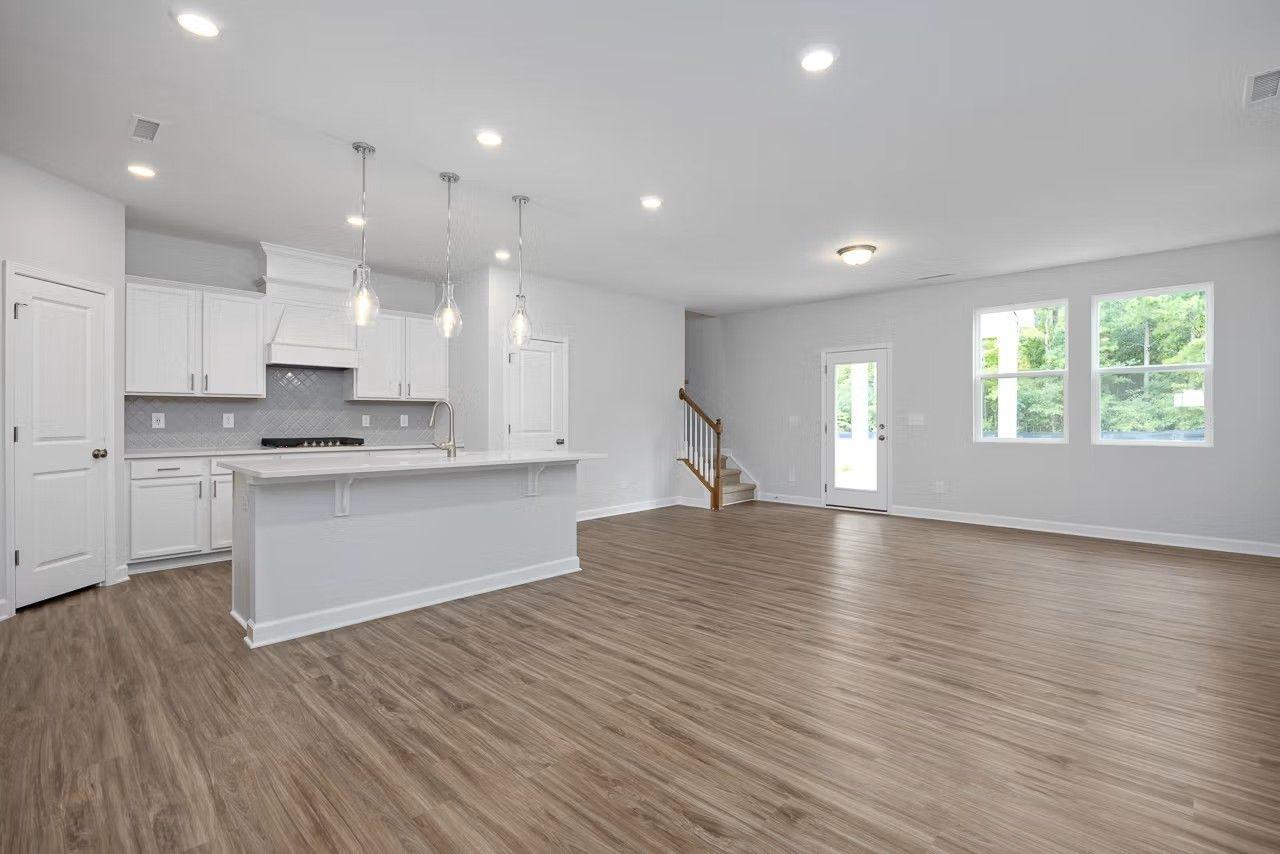 Image 2 of Davidson Homes' New Home at 1718 Zachary Avenue