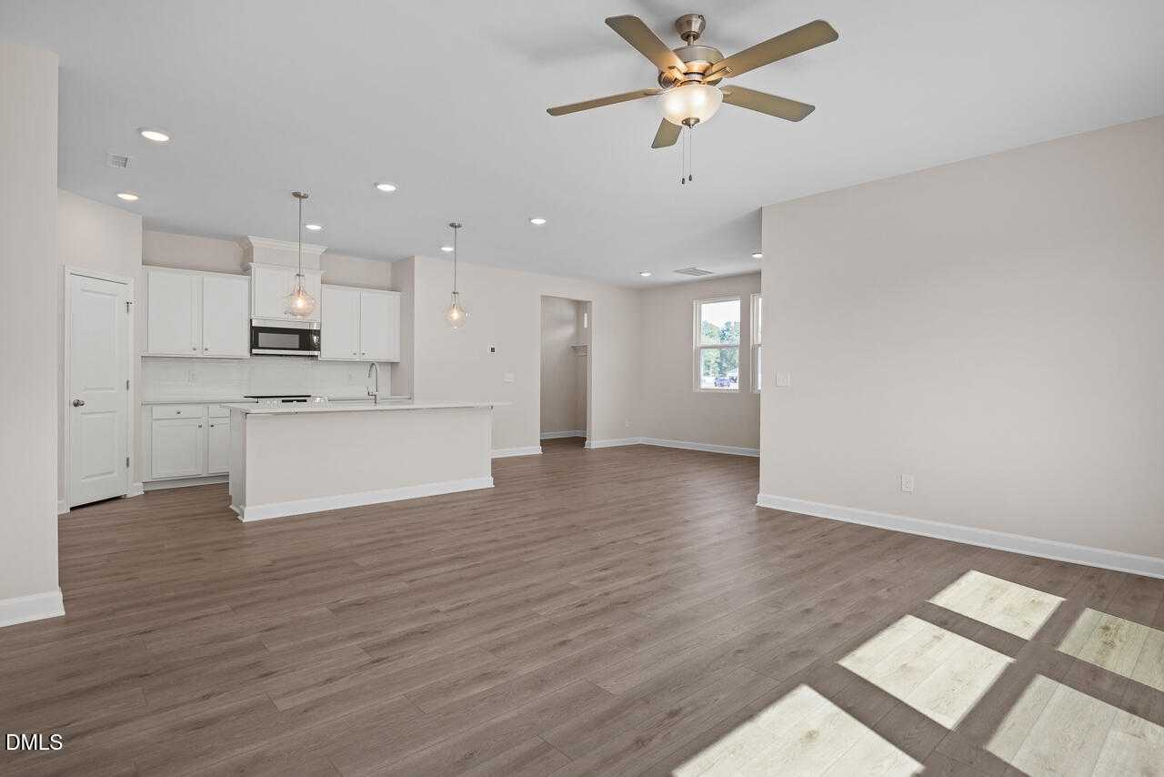 Image 5 of Davidson Homes' New Home at 433 Old Fashioned Way