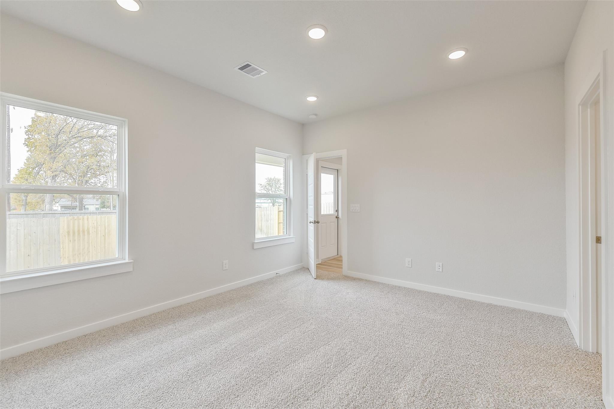 Image 18 of Davidson Homes' New Home at 245 Harlingen Drive