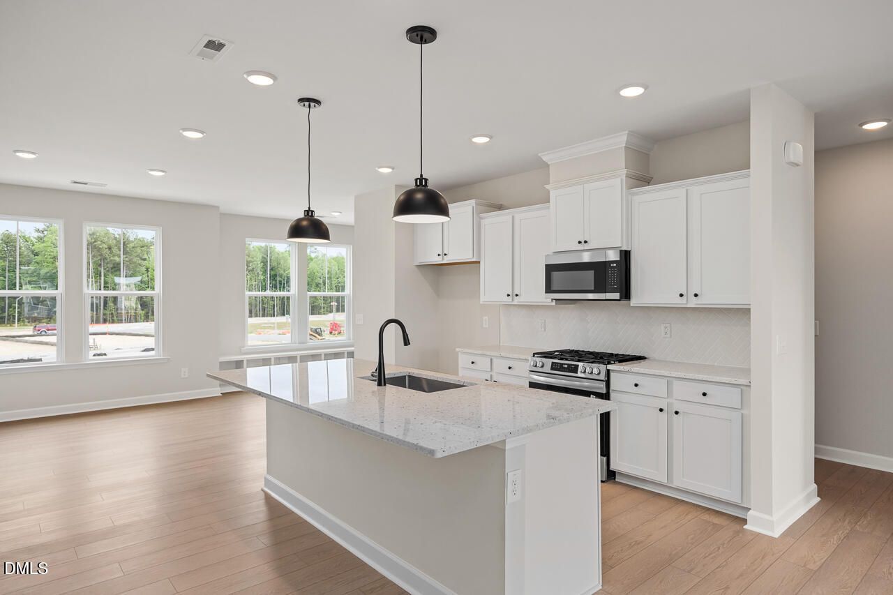 Image 9 of Davidson Homes' New Home at 608 Thatch Lane
